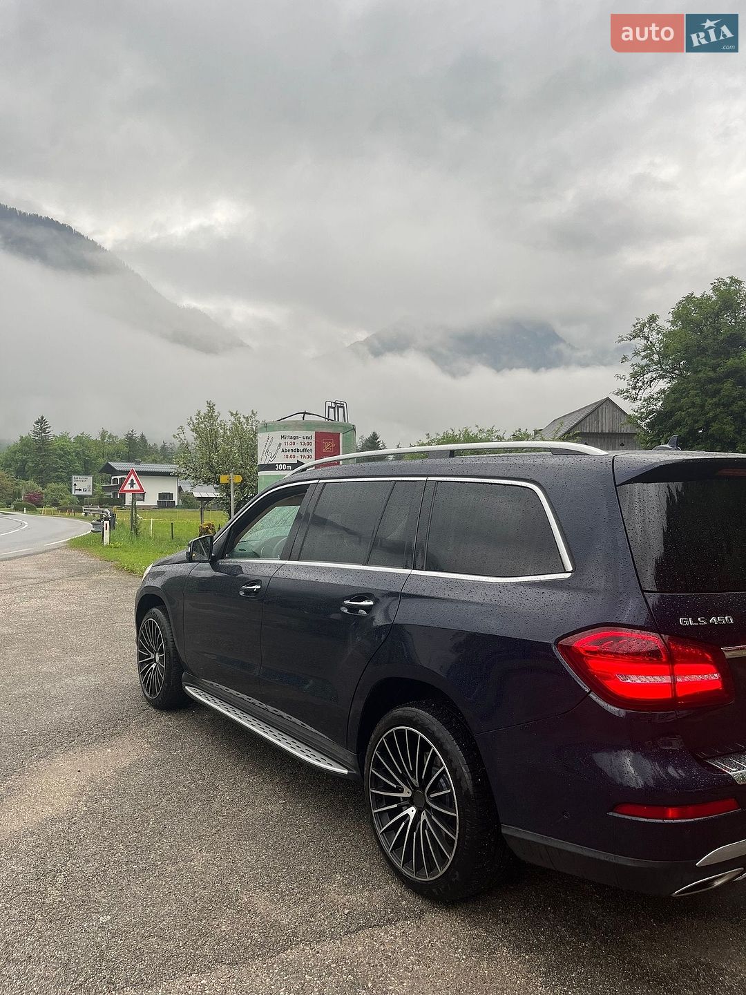 Mercedes-Benz GLS-Class 2017 VIN 4JGDF6EE7JB043405 фото оголошення 3 з 17