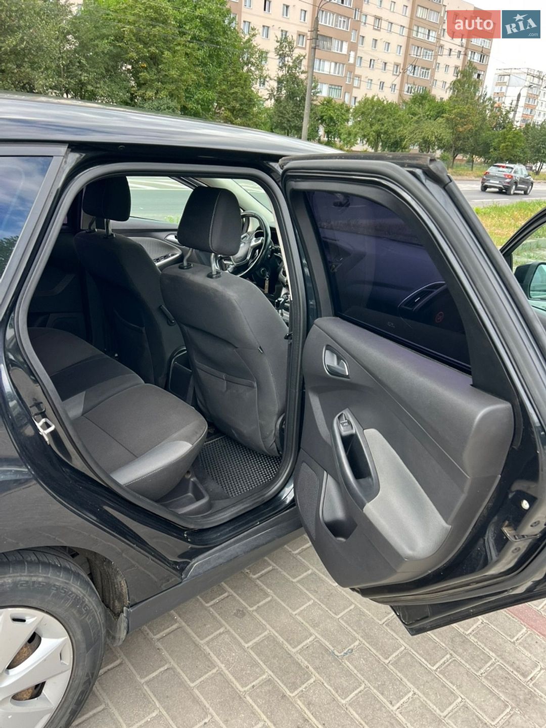 Ford Focus 2011 VIN WF0LXXGCBLBL88715 фото оголошення 19 з 34