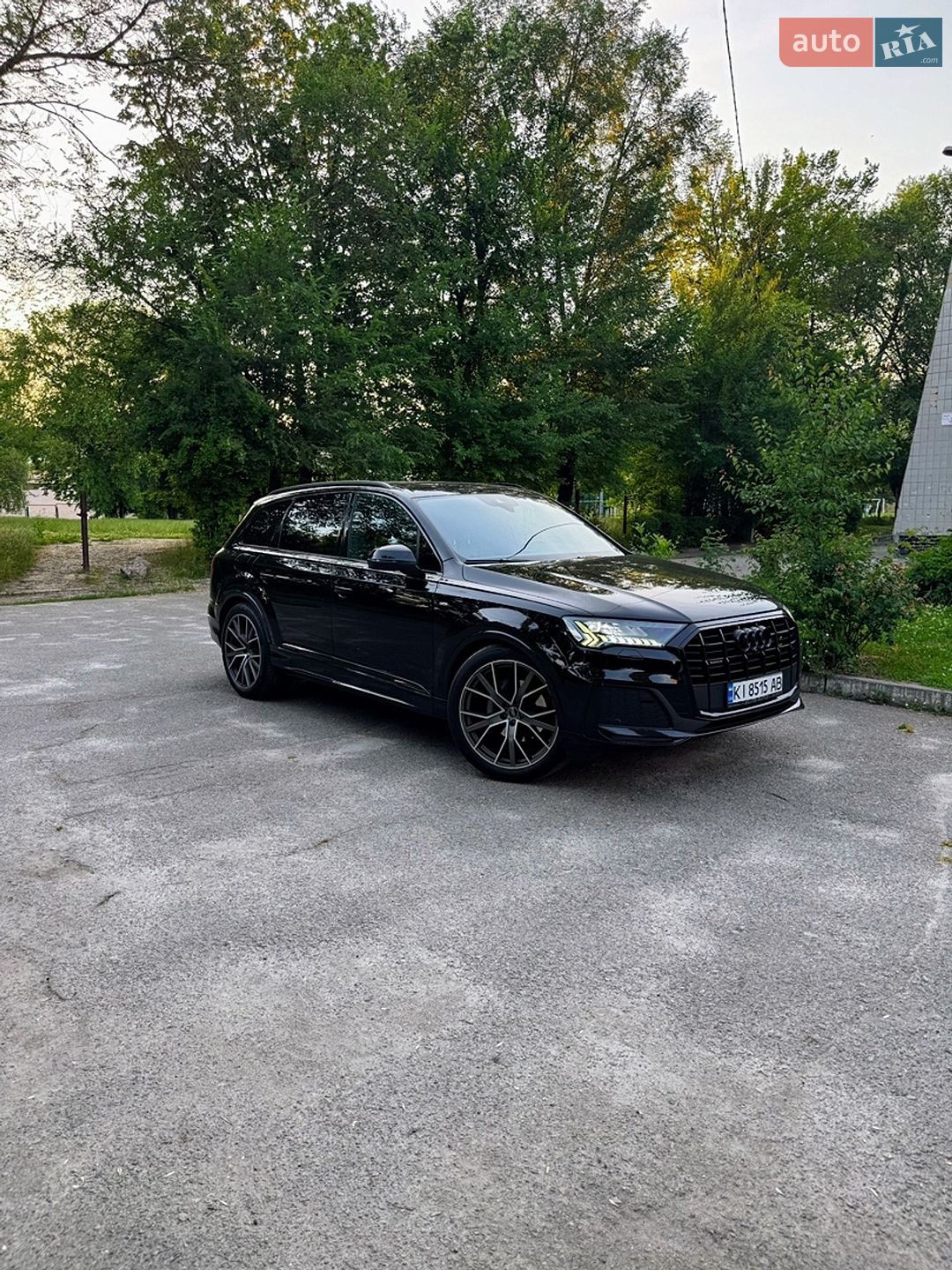 Audi Q7 2021 VIN WAUZZZ4M8MD026145 фото оголошення 4 з 12