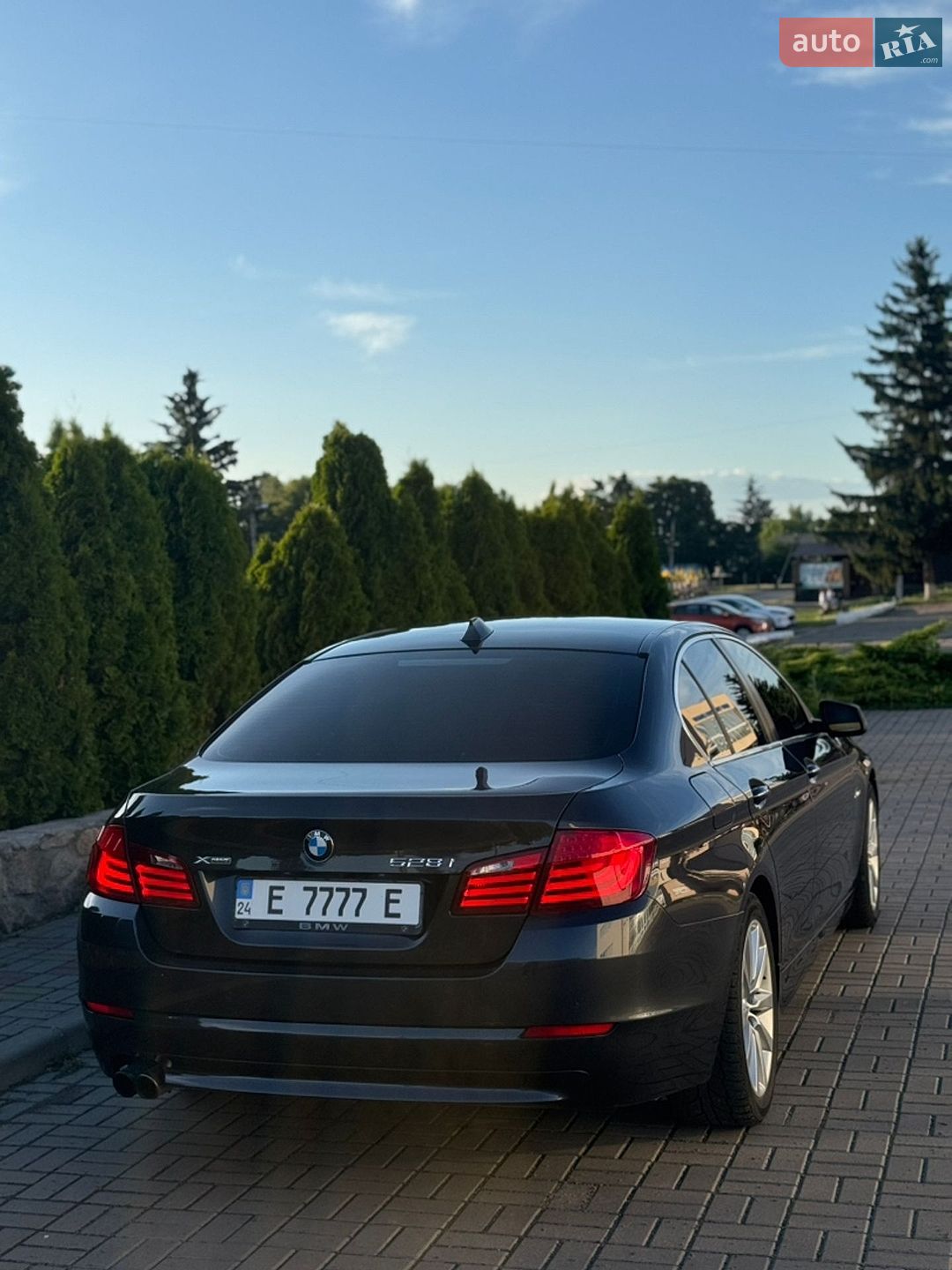 BMW 5 Series 2012 VIN WBAXH5C59DD107118 фото оголошення 4 з 14