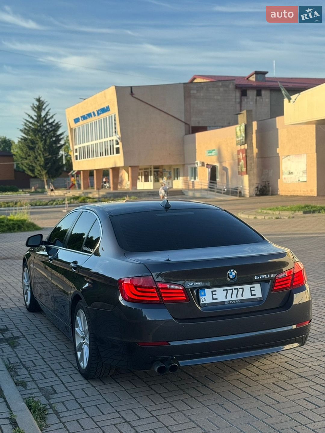 BMW 5 Series 2012 VIN WBAXH5C59DD107118 фото оголошення 5 з 14