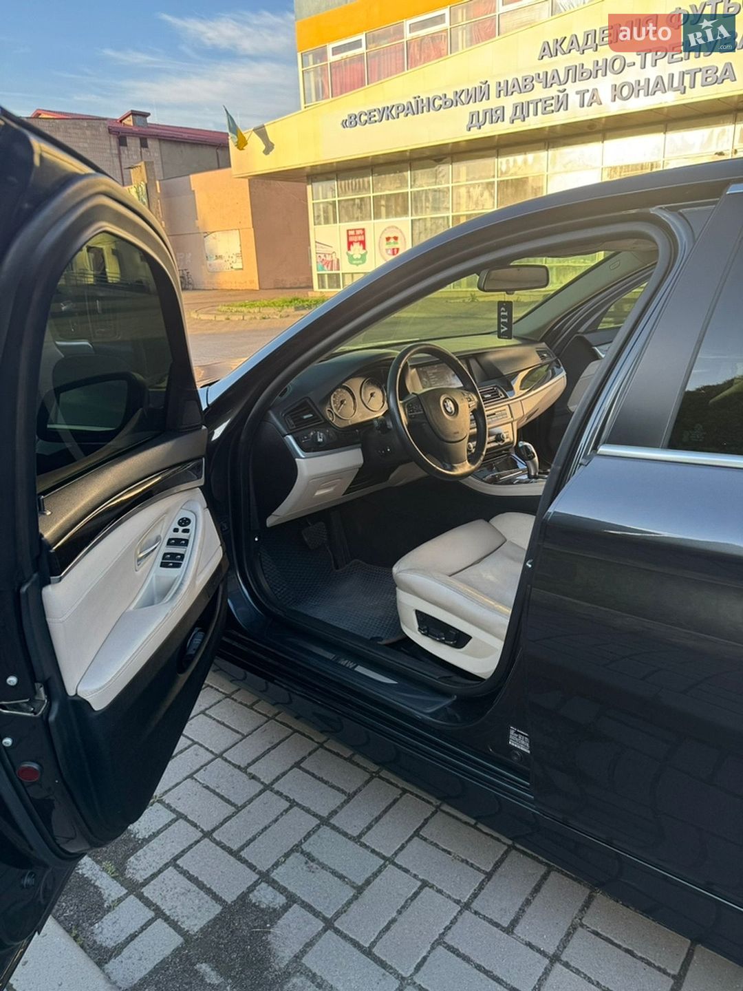 BMW 5 Series 2012 VIN WBAXH5C59DD107118 фото оголошення 10 з 14