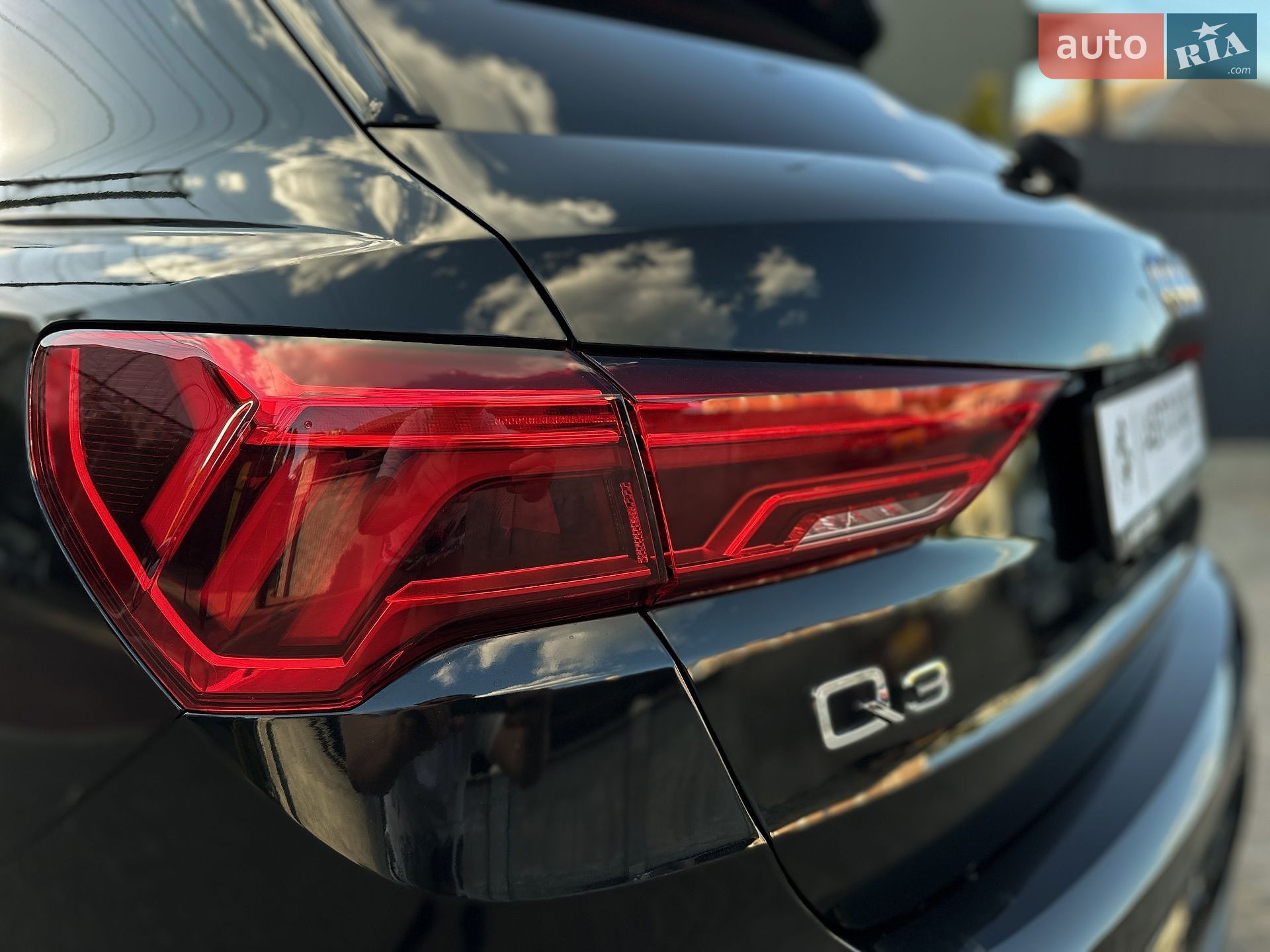 Audi Q3 2019 VIN WA1DECF30L1030713 фото оголошення 11 з 41