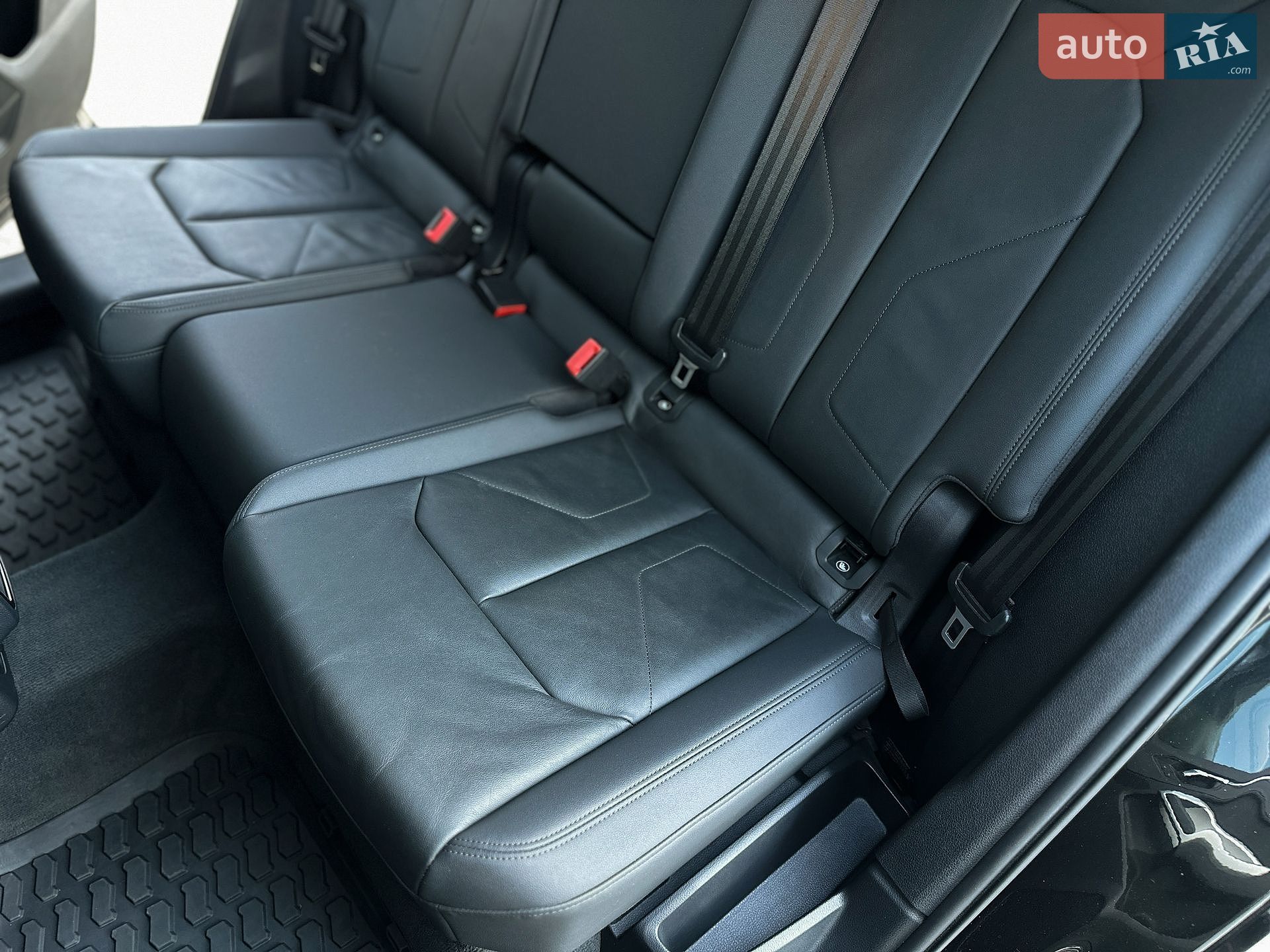 Audi Q3 2019 VIN WA1DECF30L1030713 фото оголошення 30 з 41