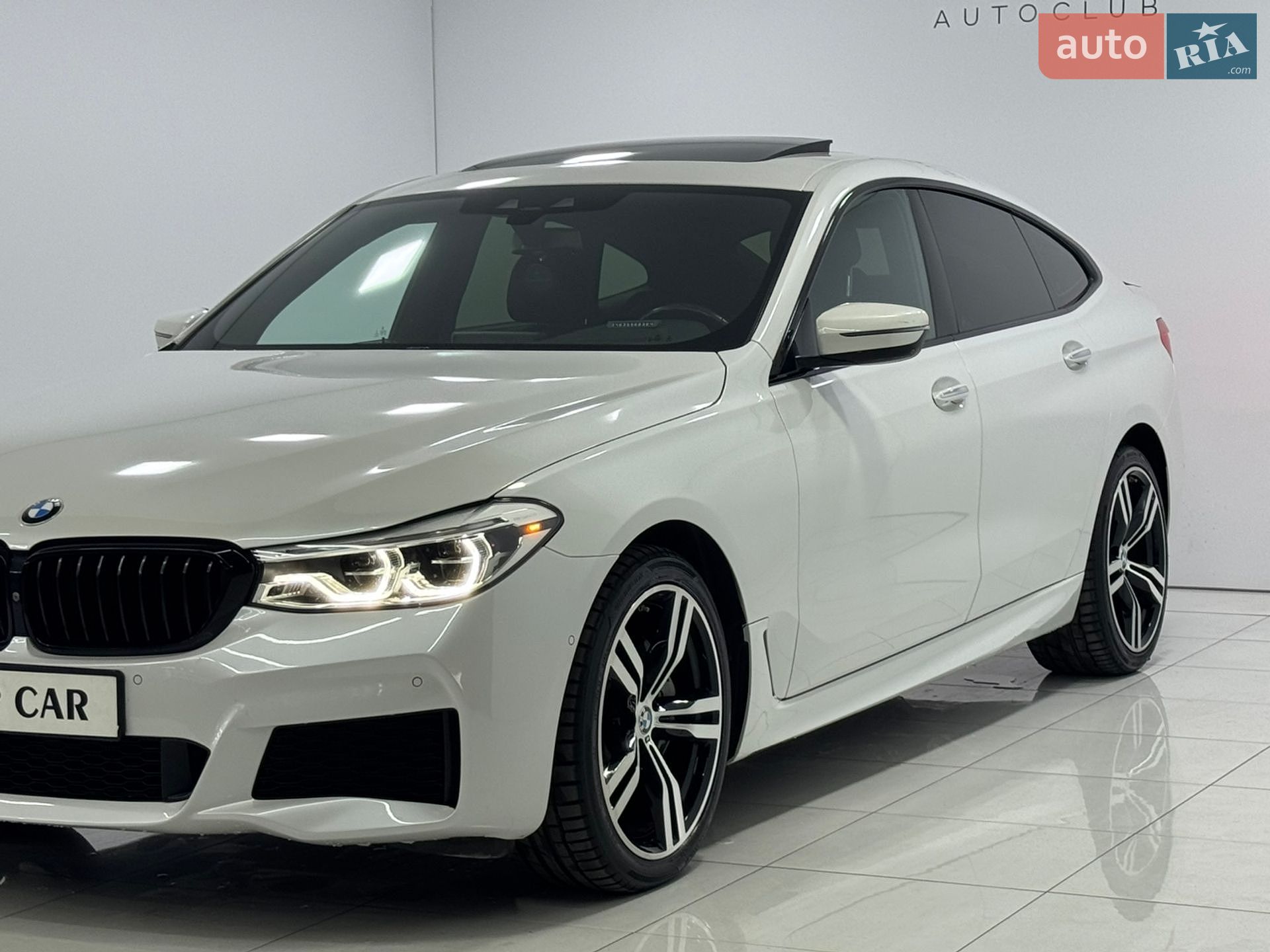 BMW 6 Series GT 2018 VIN WBAJV6C52JBK07072 фото оголошення 10 з 64