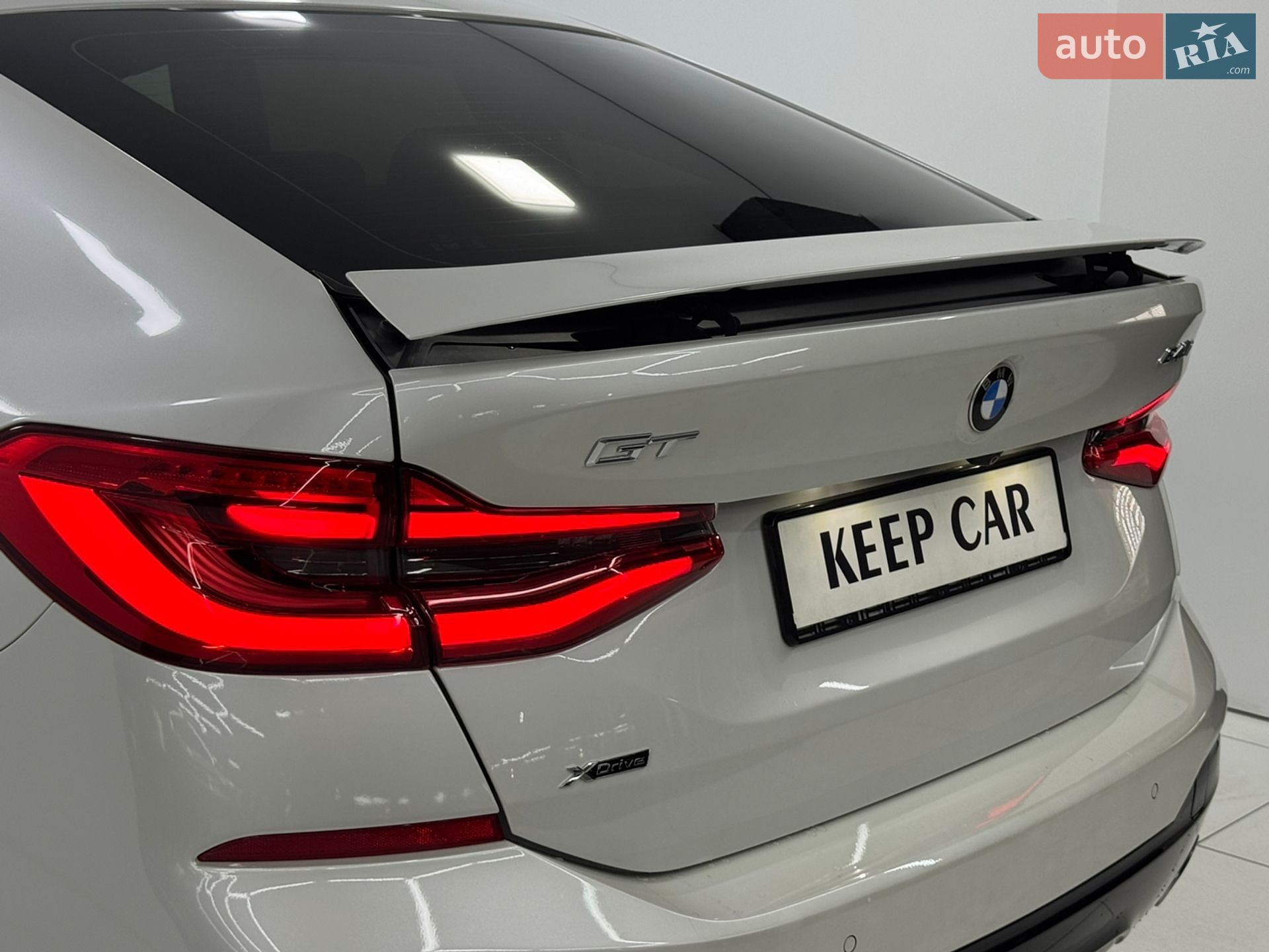 BMW 6 Series GT 2018 VIN WBAJV6C52JBK07072 фото оголошення 17 з 64