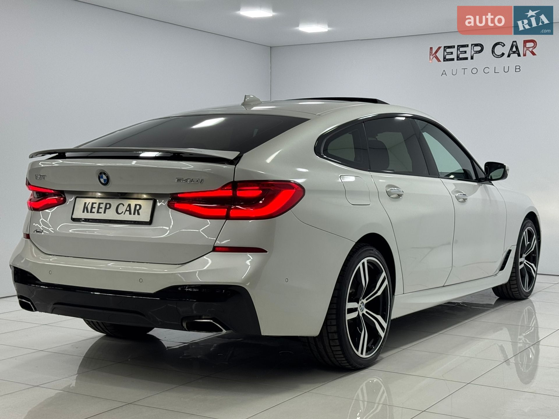 BMW 6 Series GT 2018 VIN WBAJV6C52JBK07072 фото оголошення 20 з 64