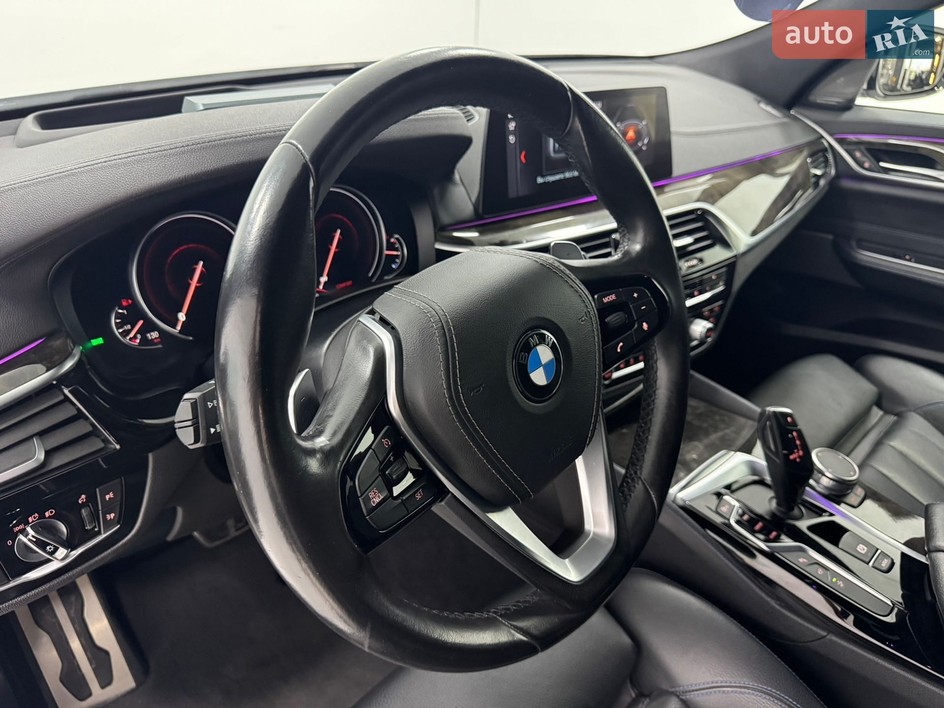 BMW 6 Series GT 2018 VIN WBAJV6C52JBK07072 фото оголошення 29 з 64