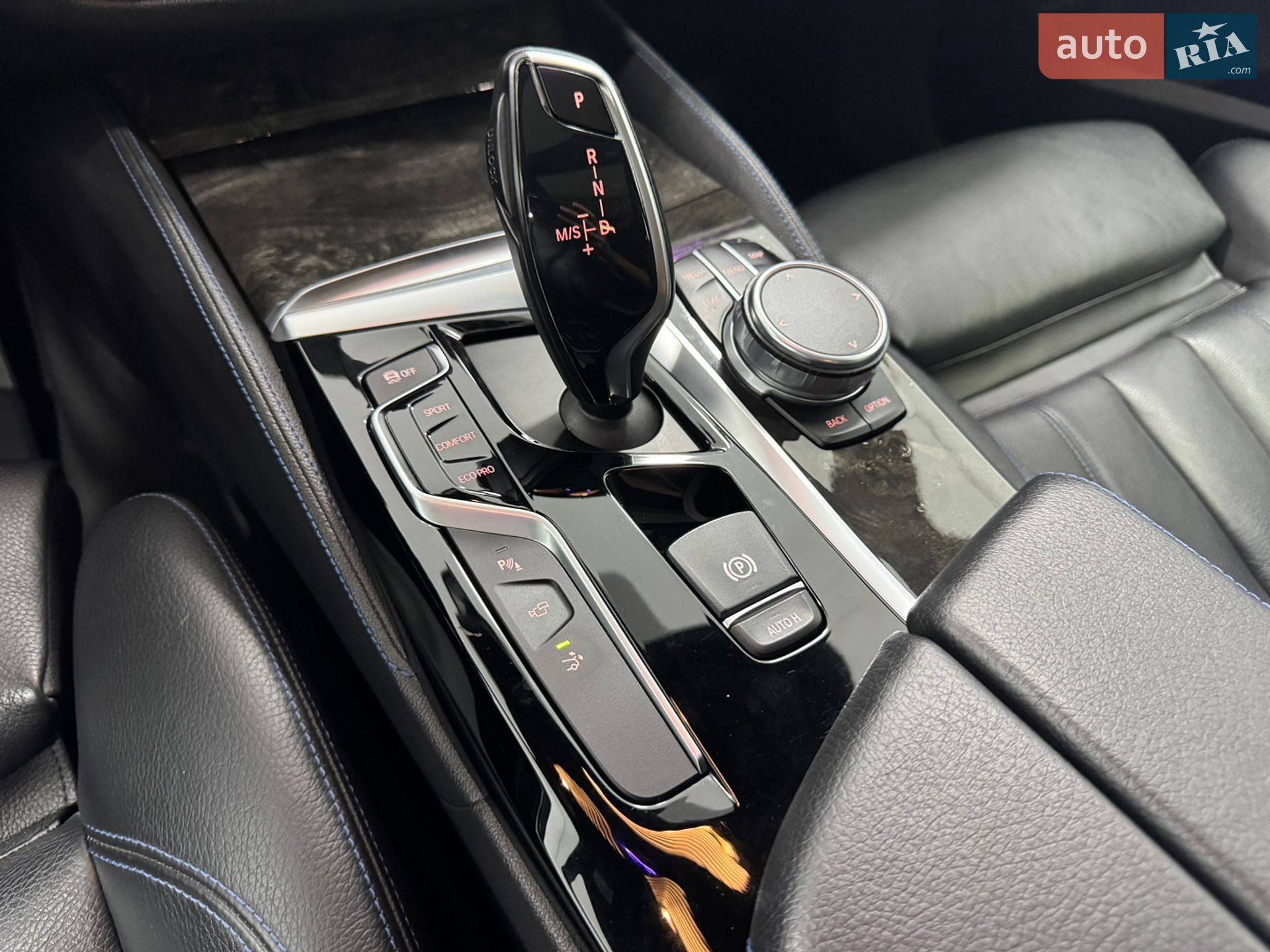 BMW 6 Series GT 2018 VIN WBAJV6C52JBK07072 фото оголошення 54 з 64