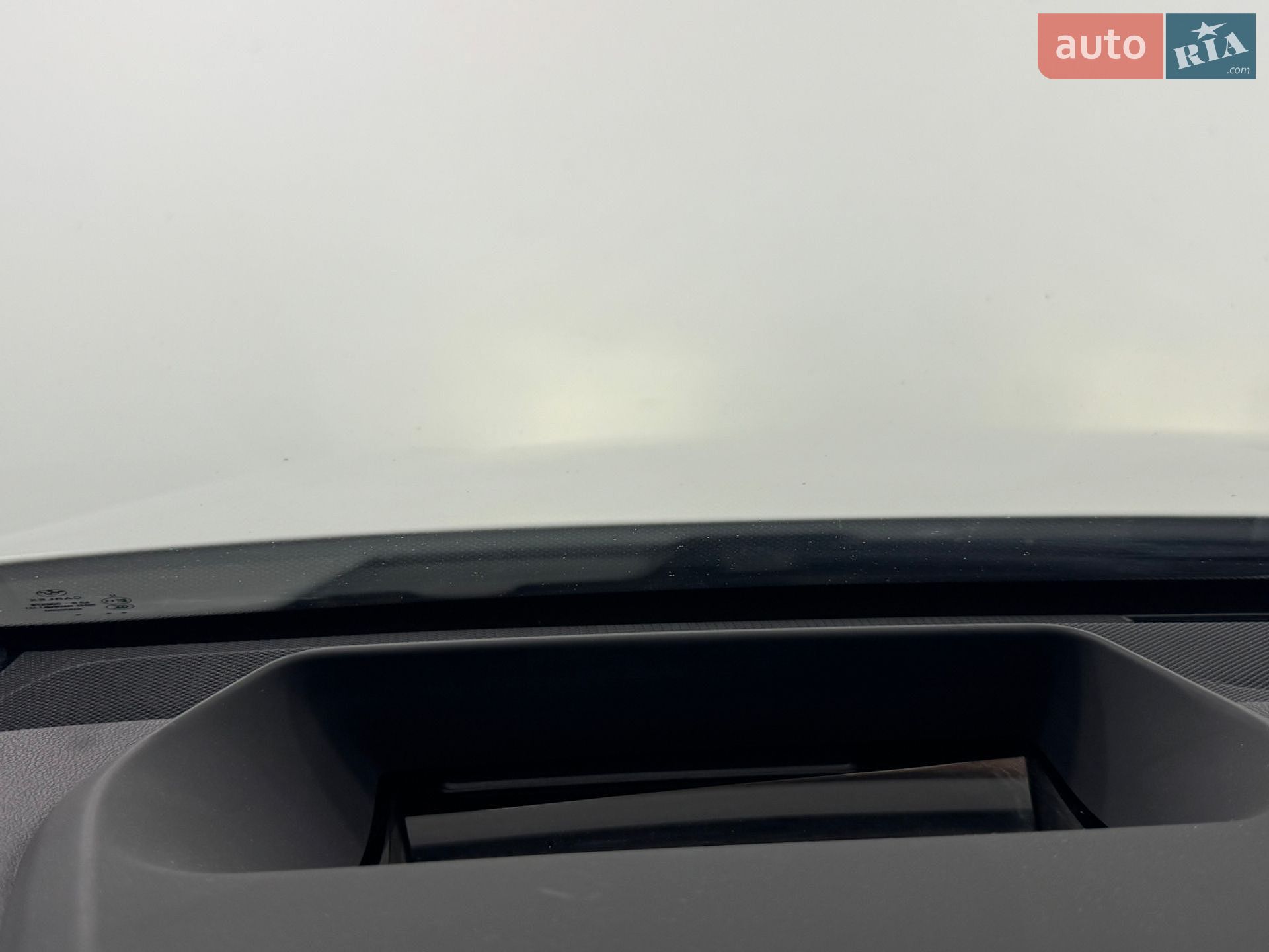 BMW 6 Series GT 2018 VIN WBAJV6C52JBK07072 фото оголошення 63 з 64