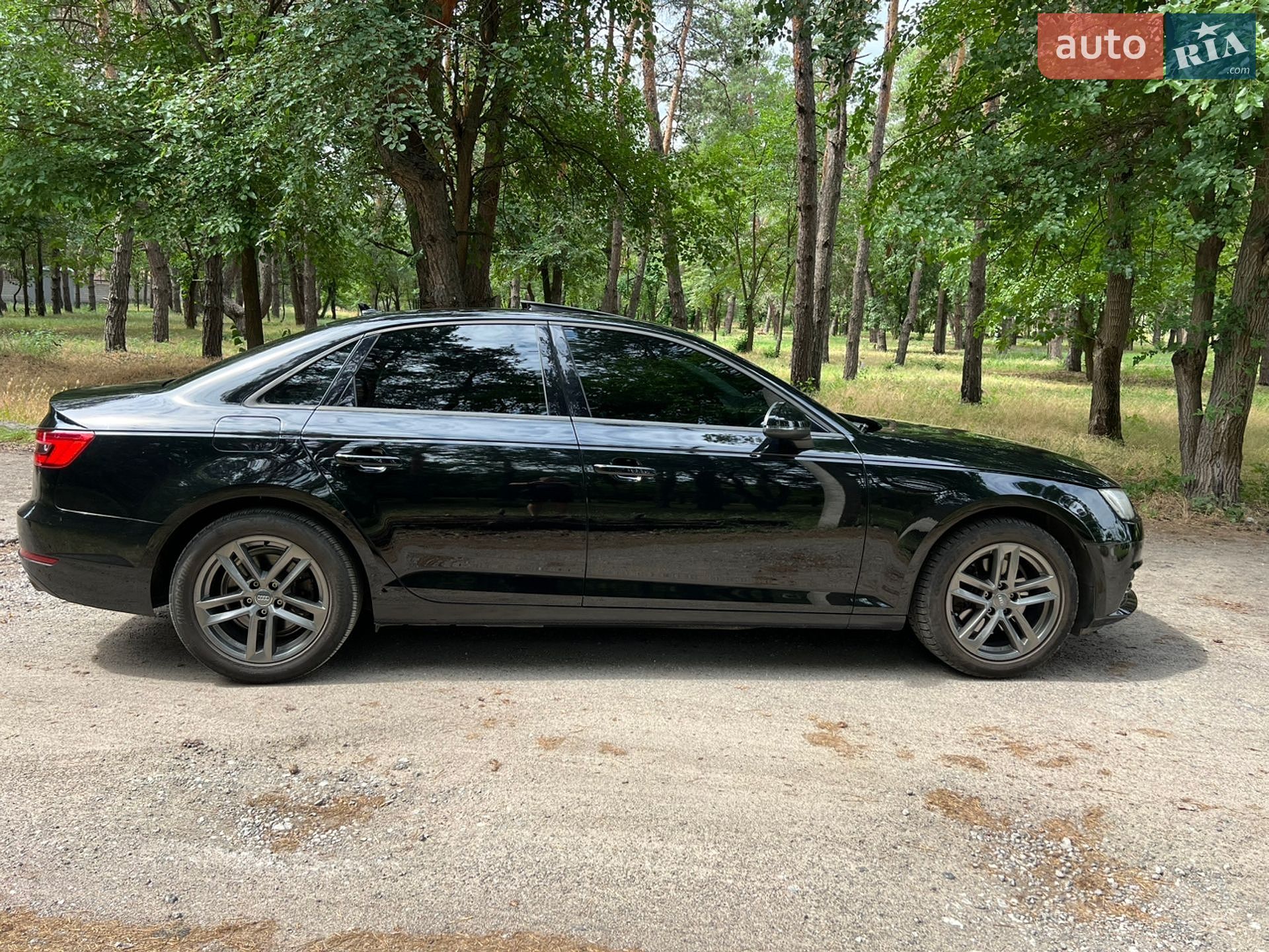 Audi A4 2016 VIN WAUGMAF47HN045547 фото оголошення 8 з 11