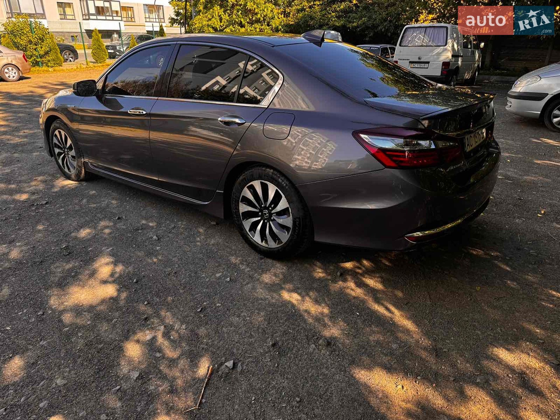 Honda Accord 2016 VIN JHMCR6F71HC013567 фото оголошення 7 з 18