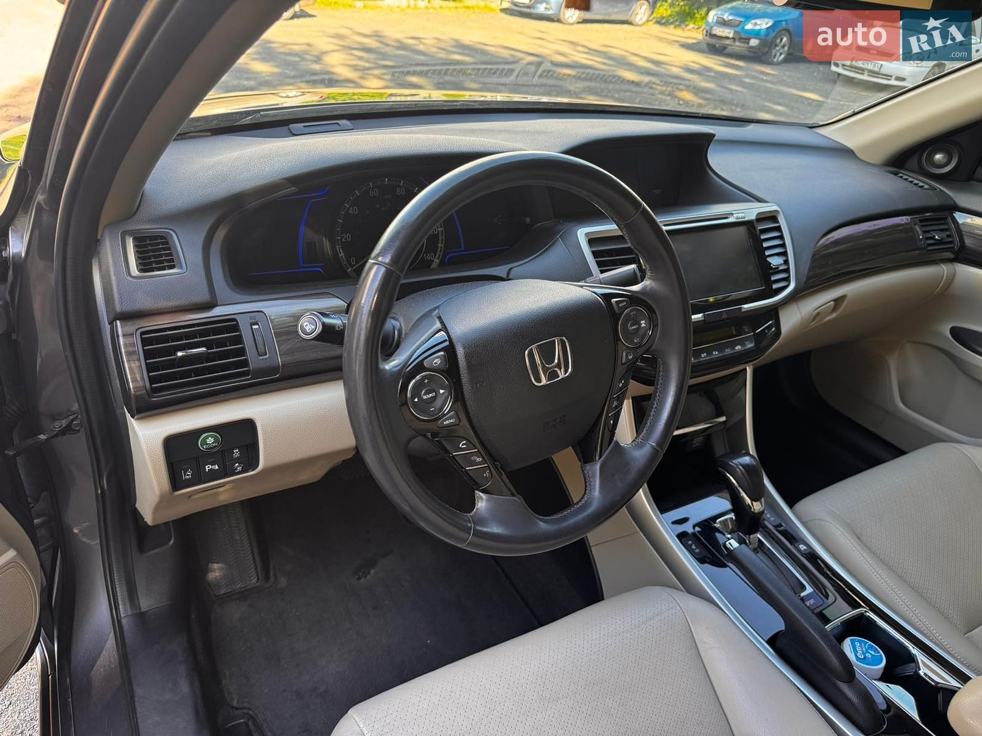 Honda Accord 2016 VIN JHMCR6F71HC013567 фото оголошення 8 з 18
