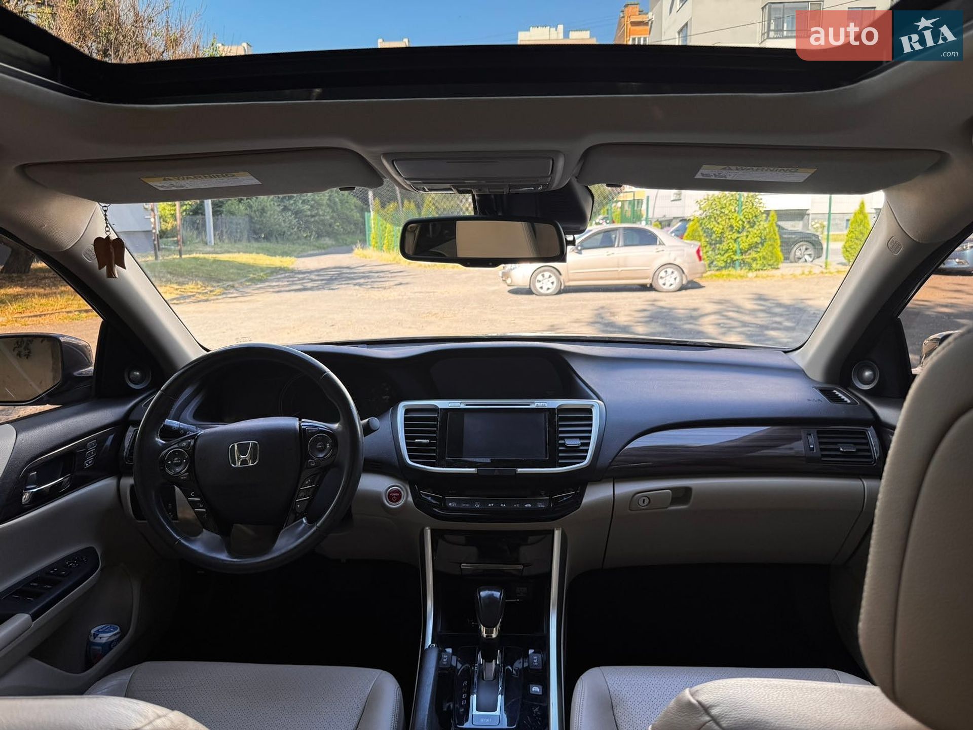 Honda Accord 2016 VIN JHMCR6F71HC013567 фото оголошення 9 з 18