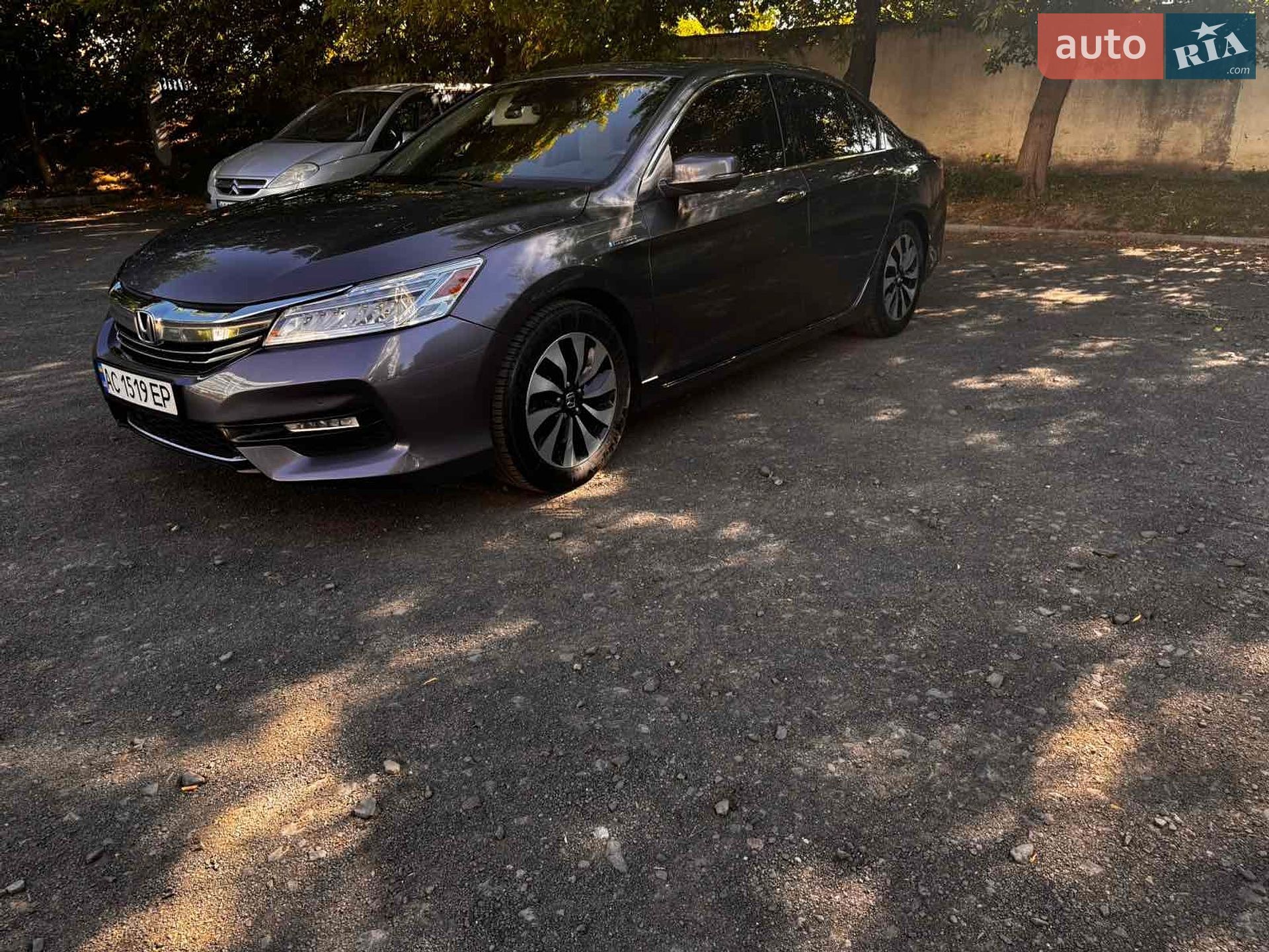 Honda Accord 2016 VIN JHMCR6F71HC013567 фото оголошення 13 з 18