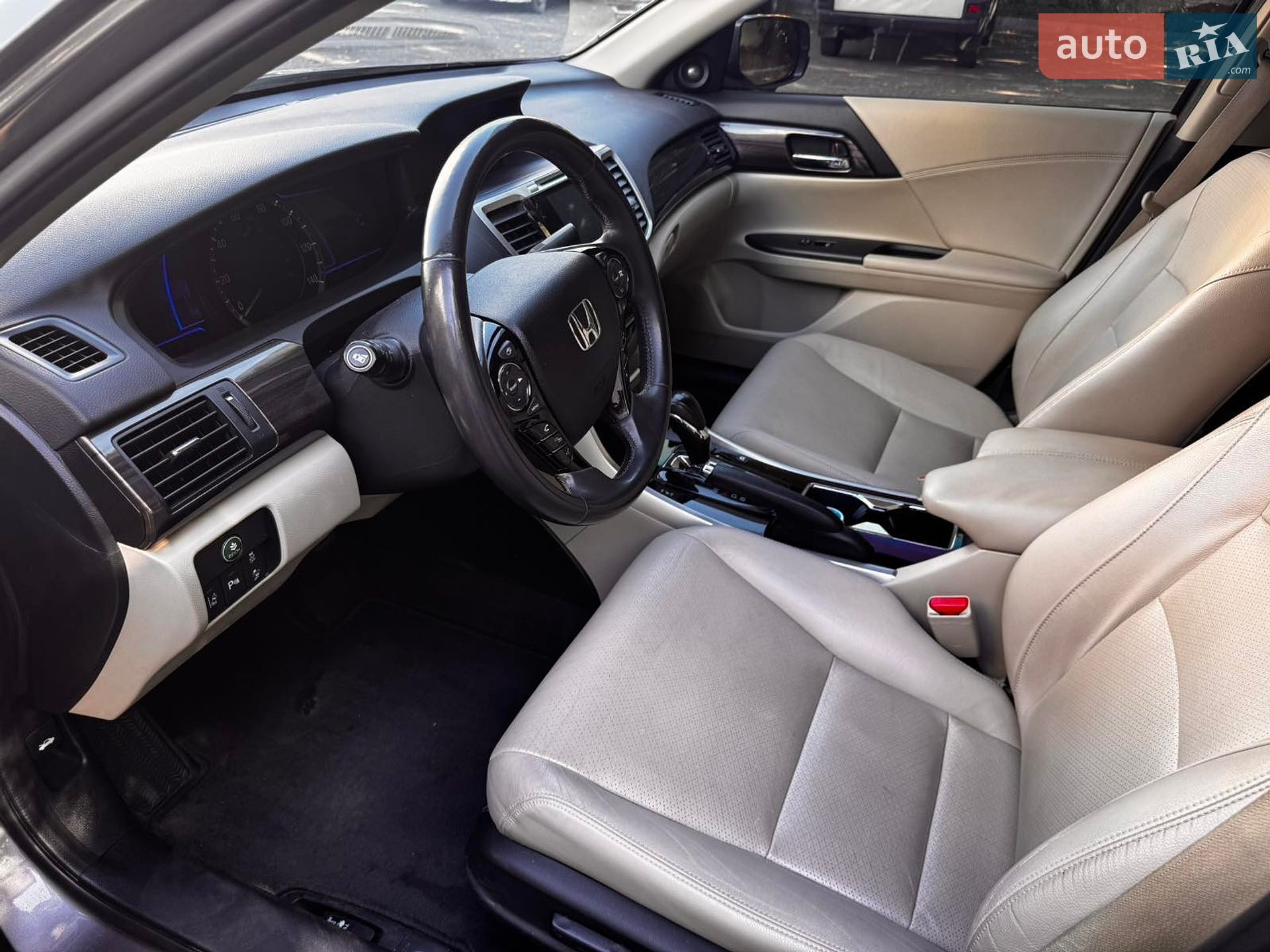 Honda Accord 2016 VIN JHMCR6F71HC013567 фото оголошення 18 з 18