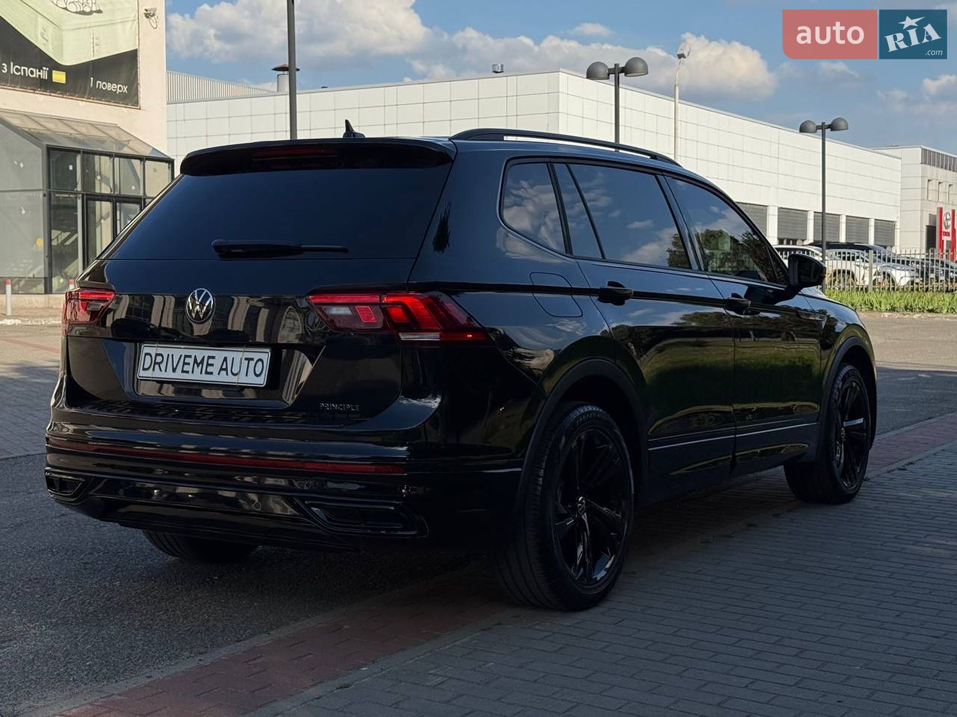 Volkswagen Tiguan 2024 VIN 3VVCB7AX8RM213205 фото оголошення 4 з 41