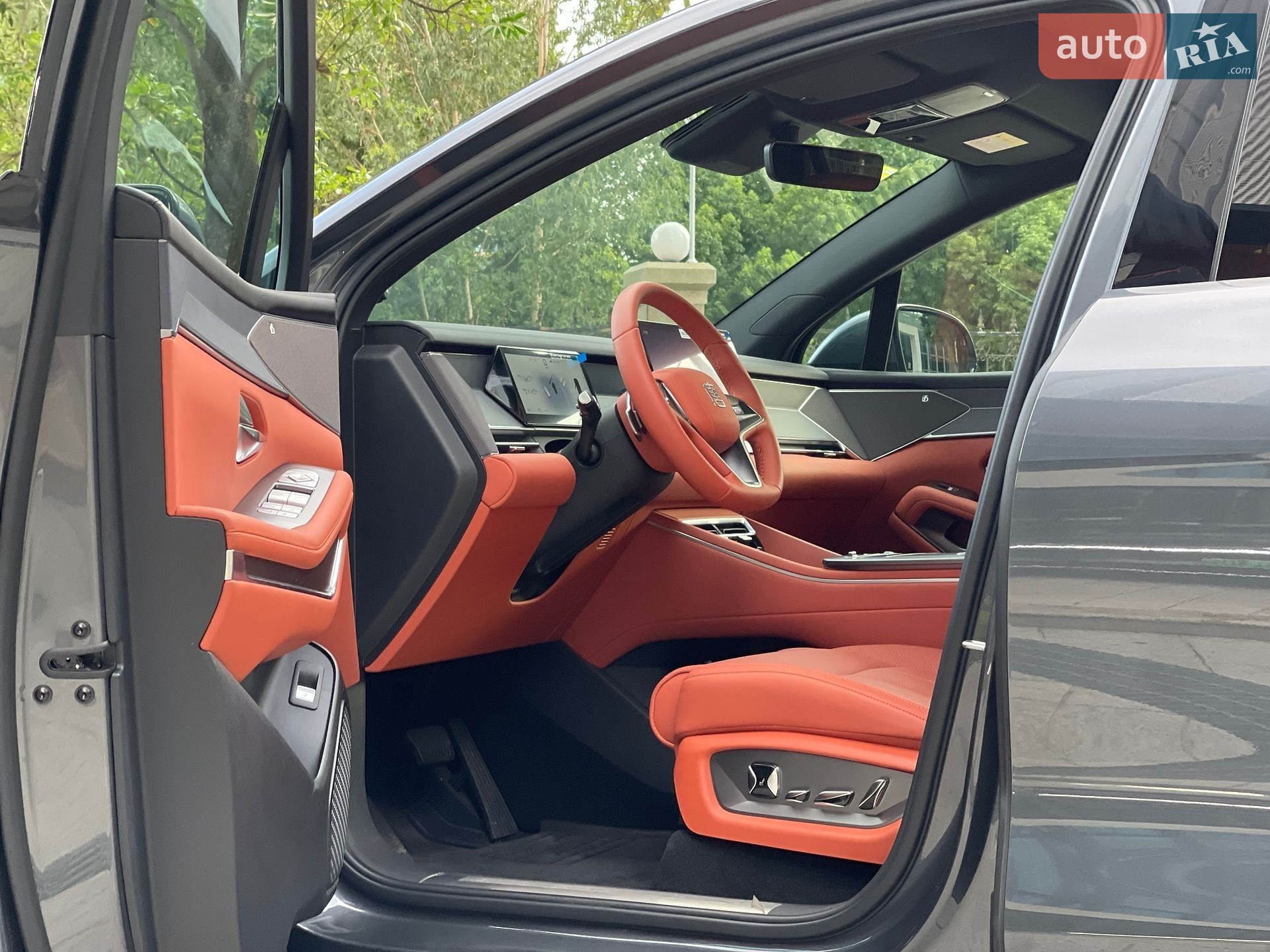BYD Tang L 2025 VIN LGXCH4CD0S0250355 фото оголошення 6 з 11