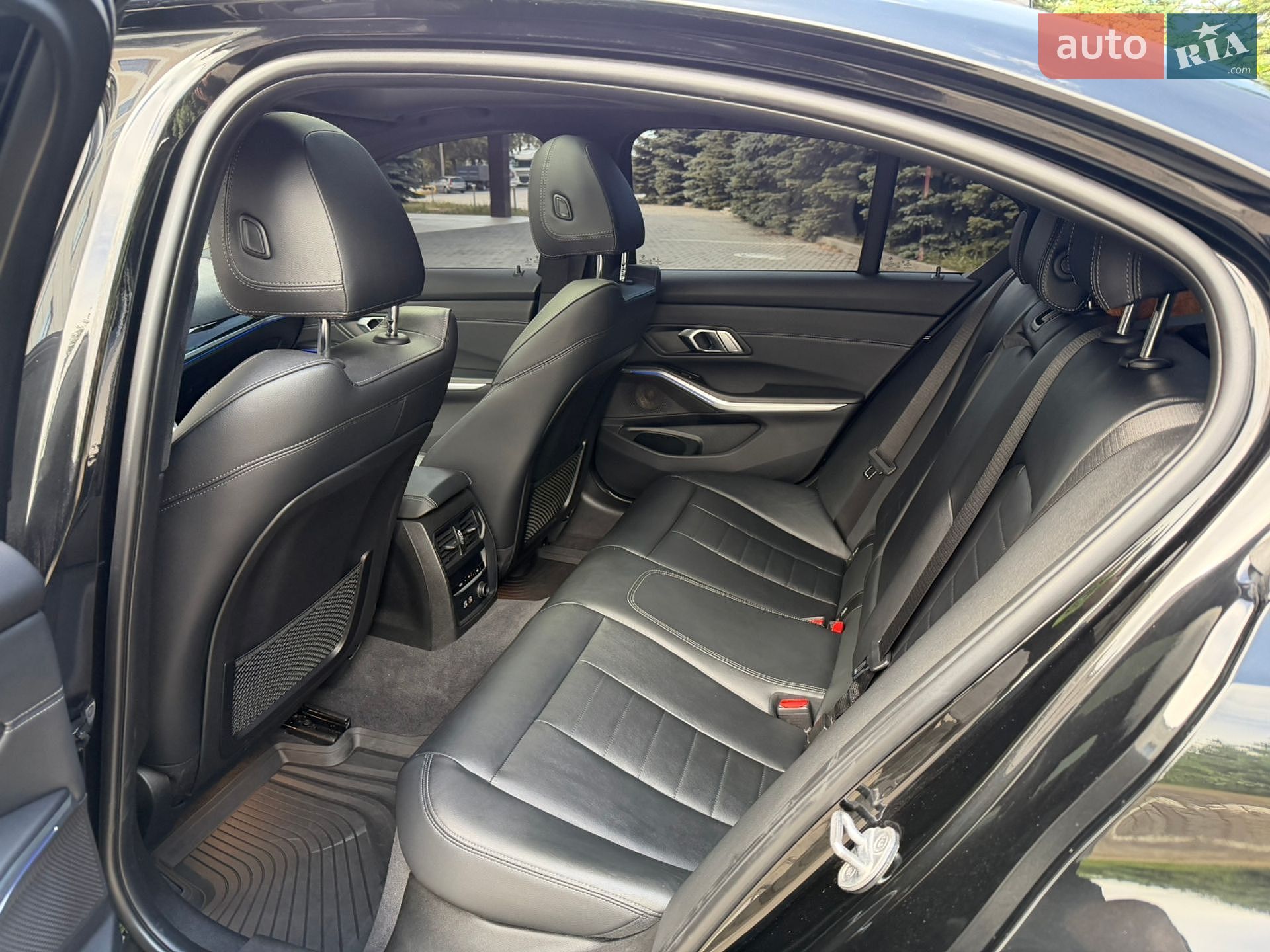 BMW 3 Series 2019 VIN WBA5R7C56KAJ84558 фото оголошення 17 з 18