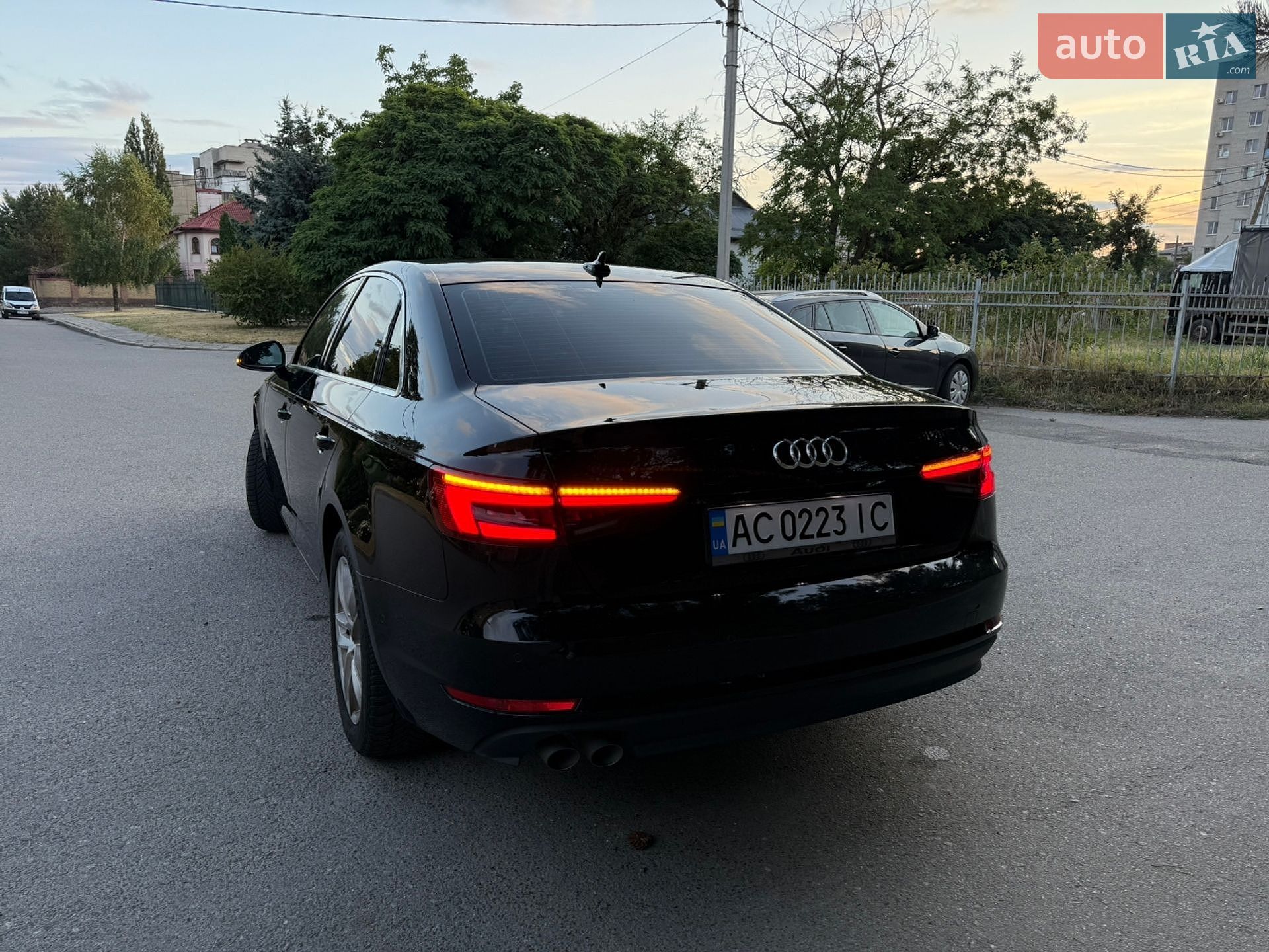 Audi A4 2016 VIN WAUZZZF46GN002499 фото оголошення 2 з 52