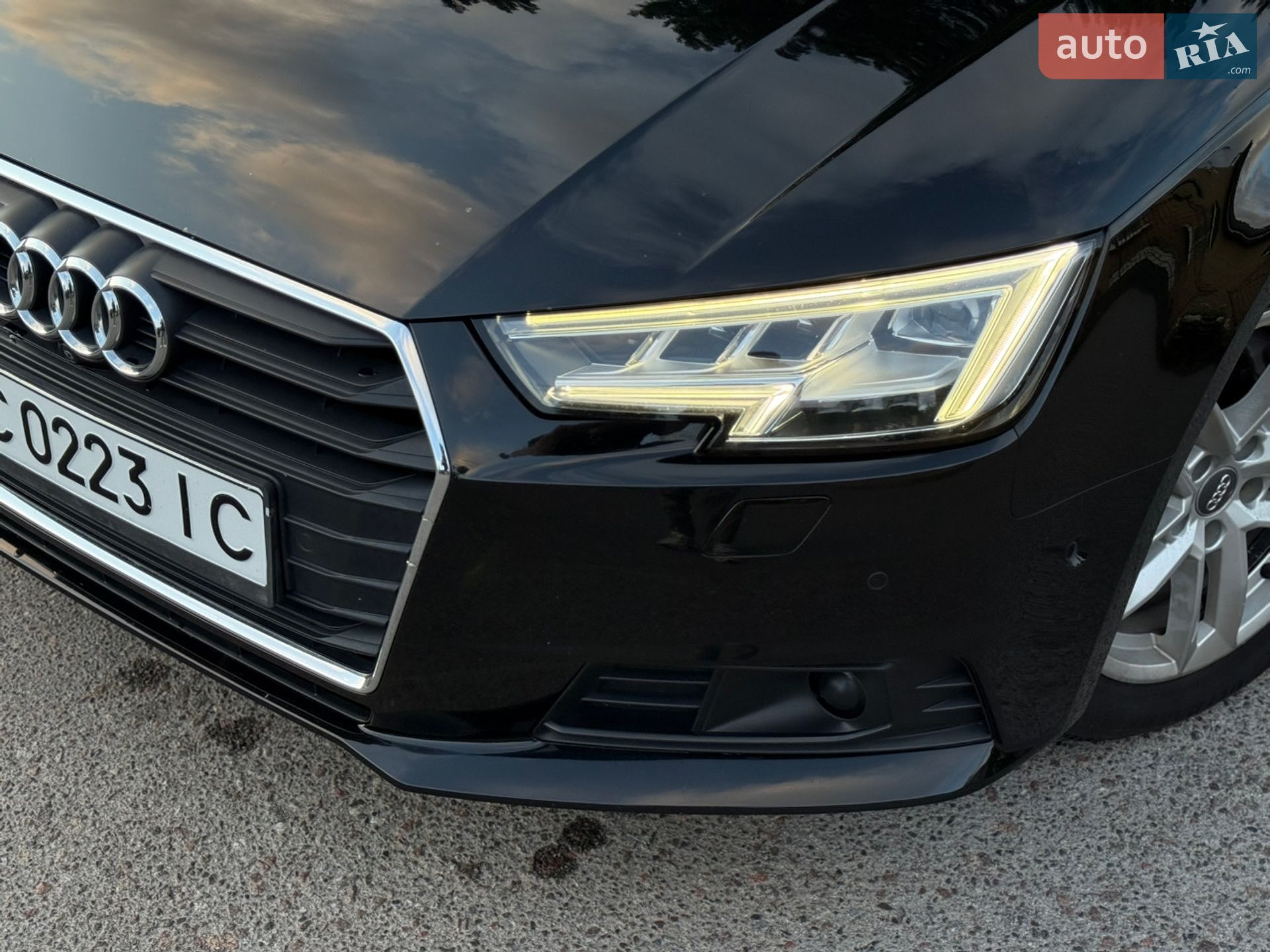 Audi A4 2016 VIN WAUZZZF46GN002499 фото оголошення 7 з 52
