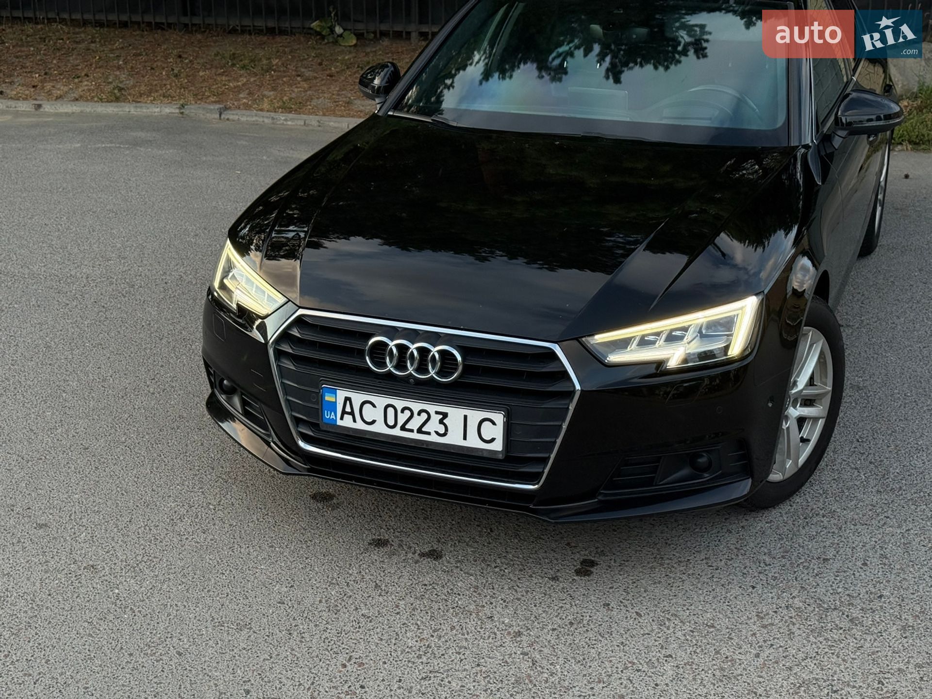 Audi A4 2016 VIN WAUZZZF46GN002499 фото оголошення 6 з 52
