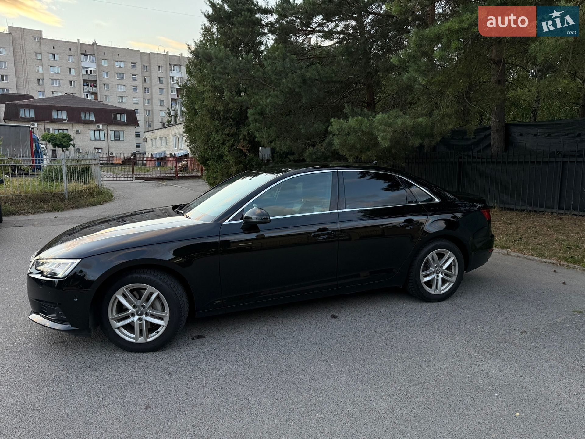 Audi A4 2016 VIN WAUZZZF46GN002499 фото оголошення 9 з 52