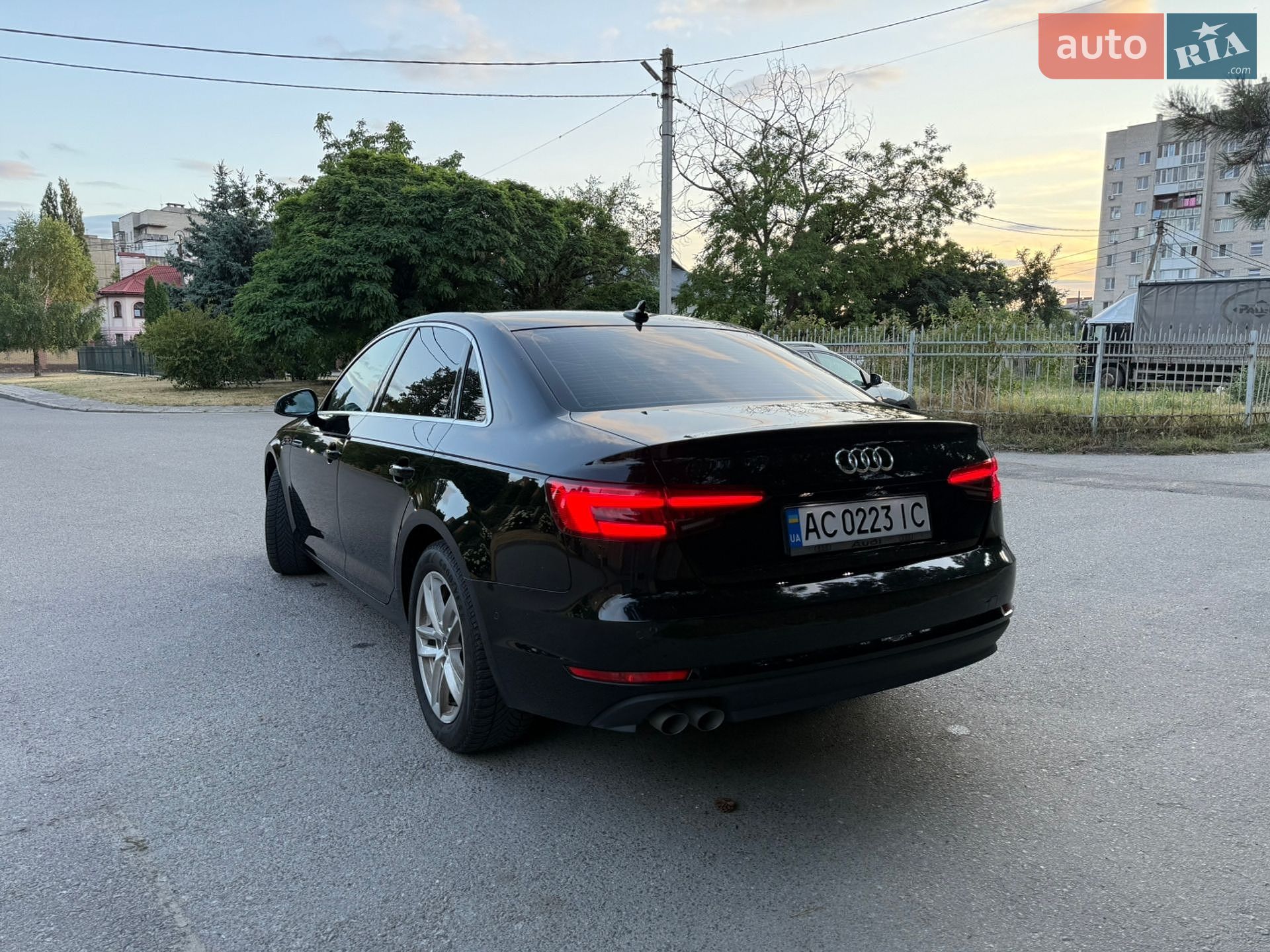 Audi A4 2016 VIN WAUZZZF46GN002499 фото оголошення 19 з 52