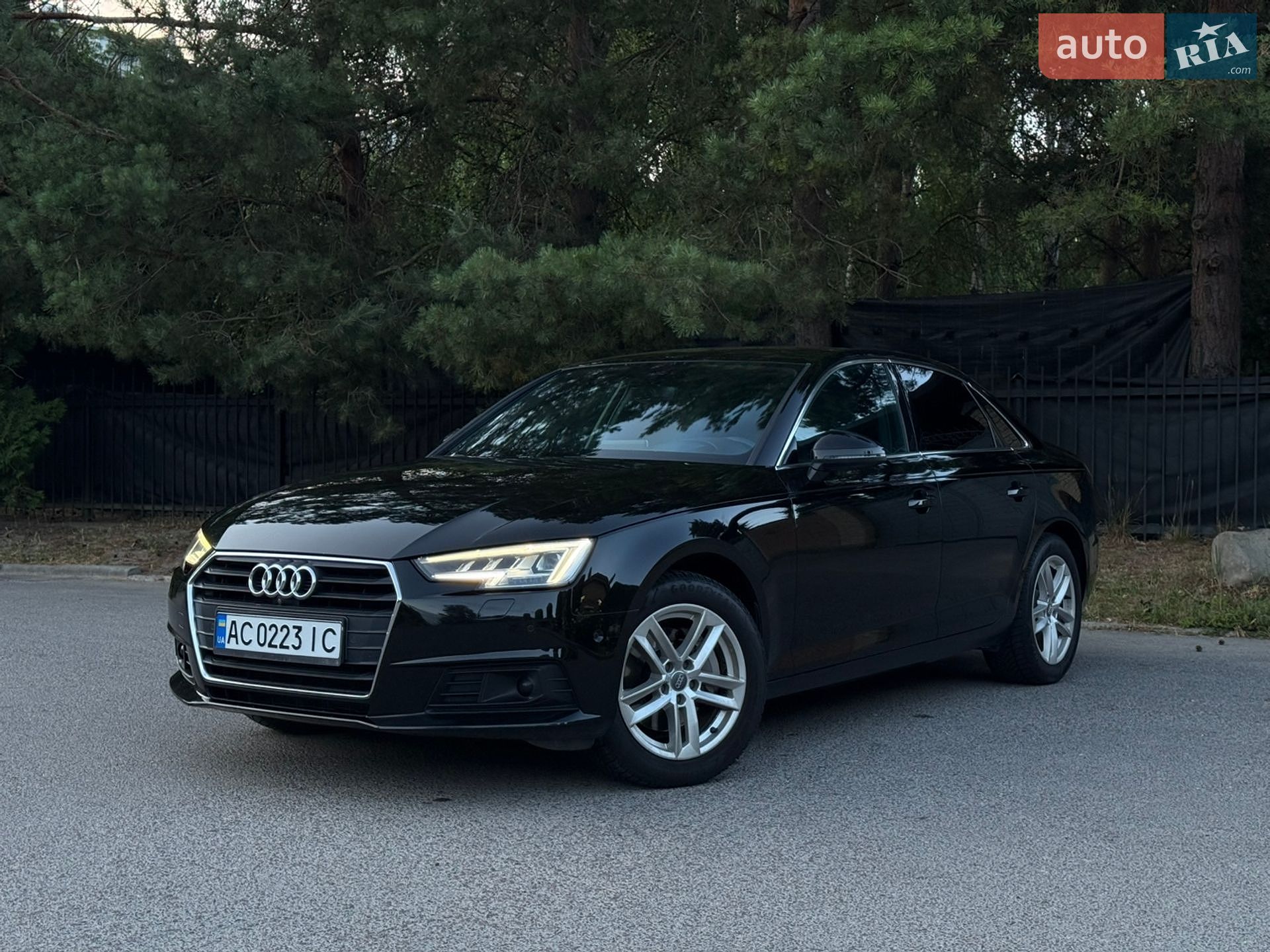Audi A4 2016 VIN WAUZZZF46GN002499 фото оголошення 40 з 52