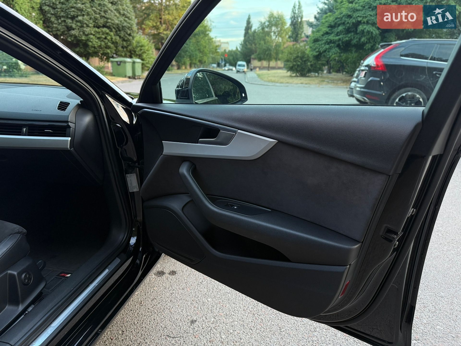 Audi A4 2016 VIN WAUZZZF46GN002499 фото оголошення 41 з 52
