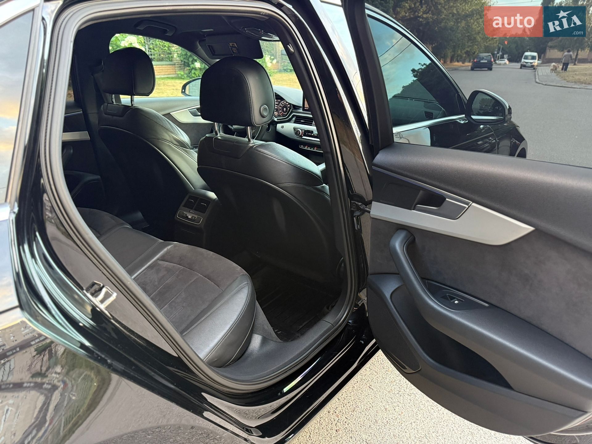 Audi A4 2016 VIN WAUZZZF46GN002499 фото оголошення 48 з 52