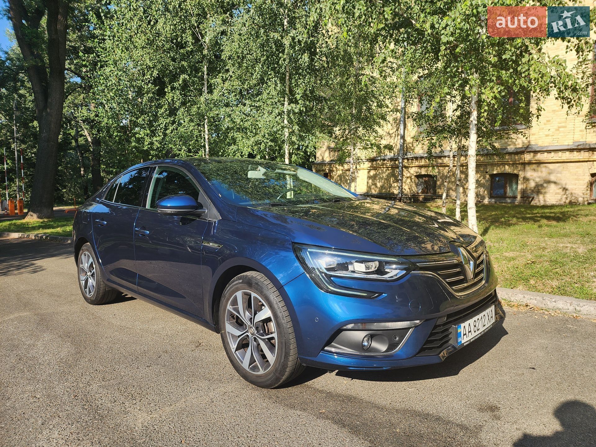 Renault Megane 2018 VIN VF1RFB00659715951 фото оголошення 3 з 25