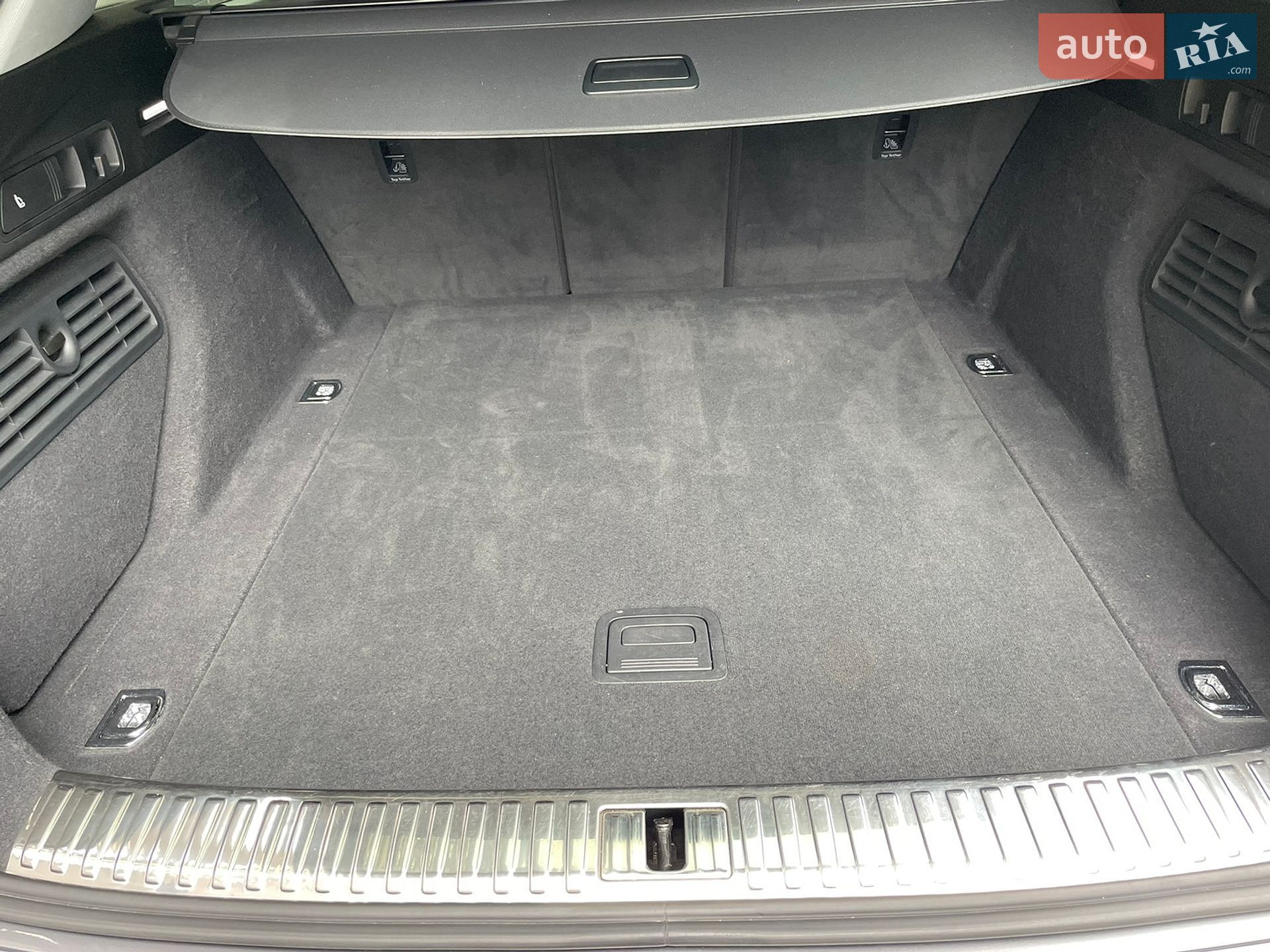 Audi e-tron 2021 VIN WAUZZZGE8MB043009 фото оголошення 70 з 83