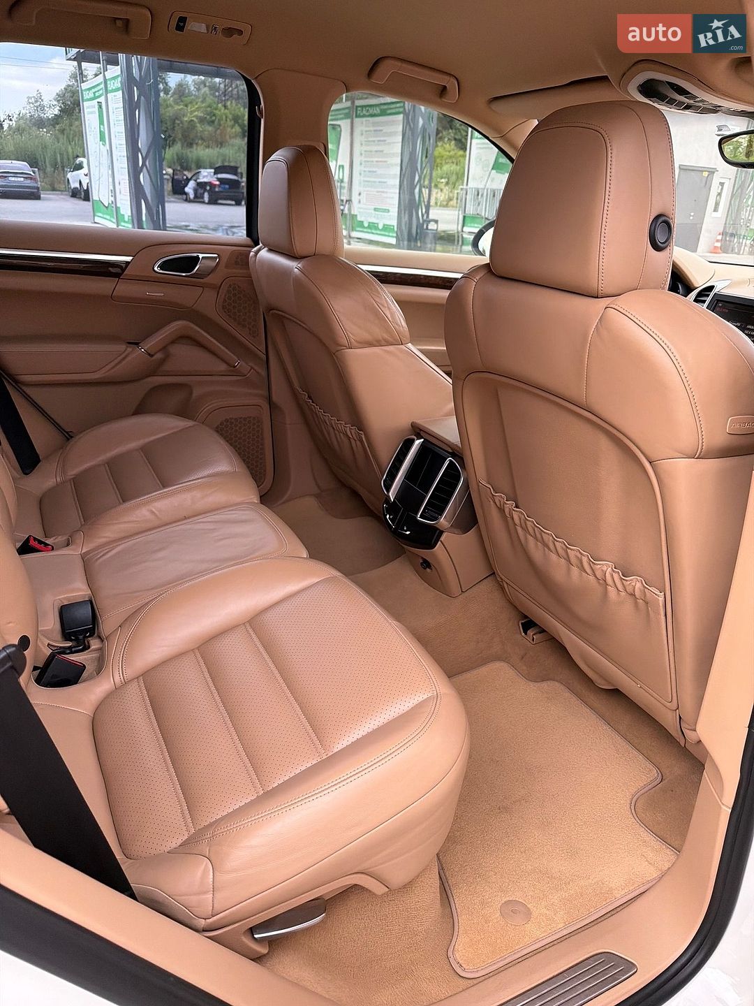 Porsche Cayenne 2011 VIN WP1ZZZ92ZBLA00187 фото оголошення 15 з 28