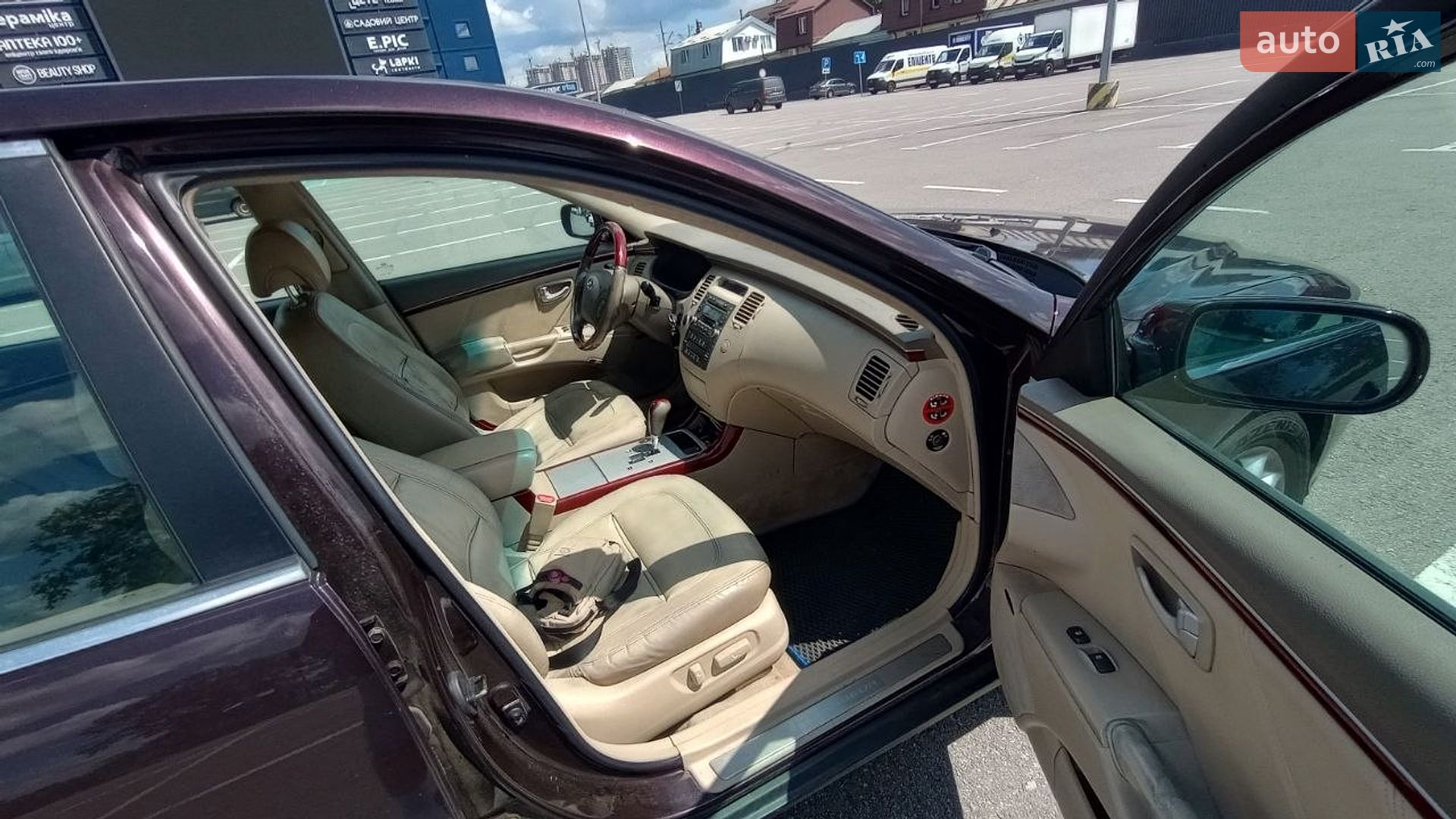 Hyundai Grandeur 2006 VIN KMHFC41DP6A124742 фото оголошення 8 з 17