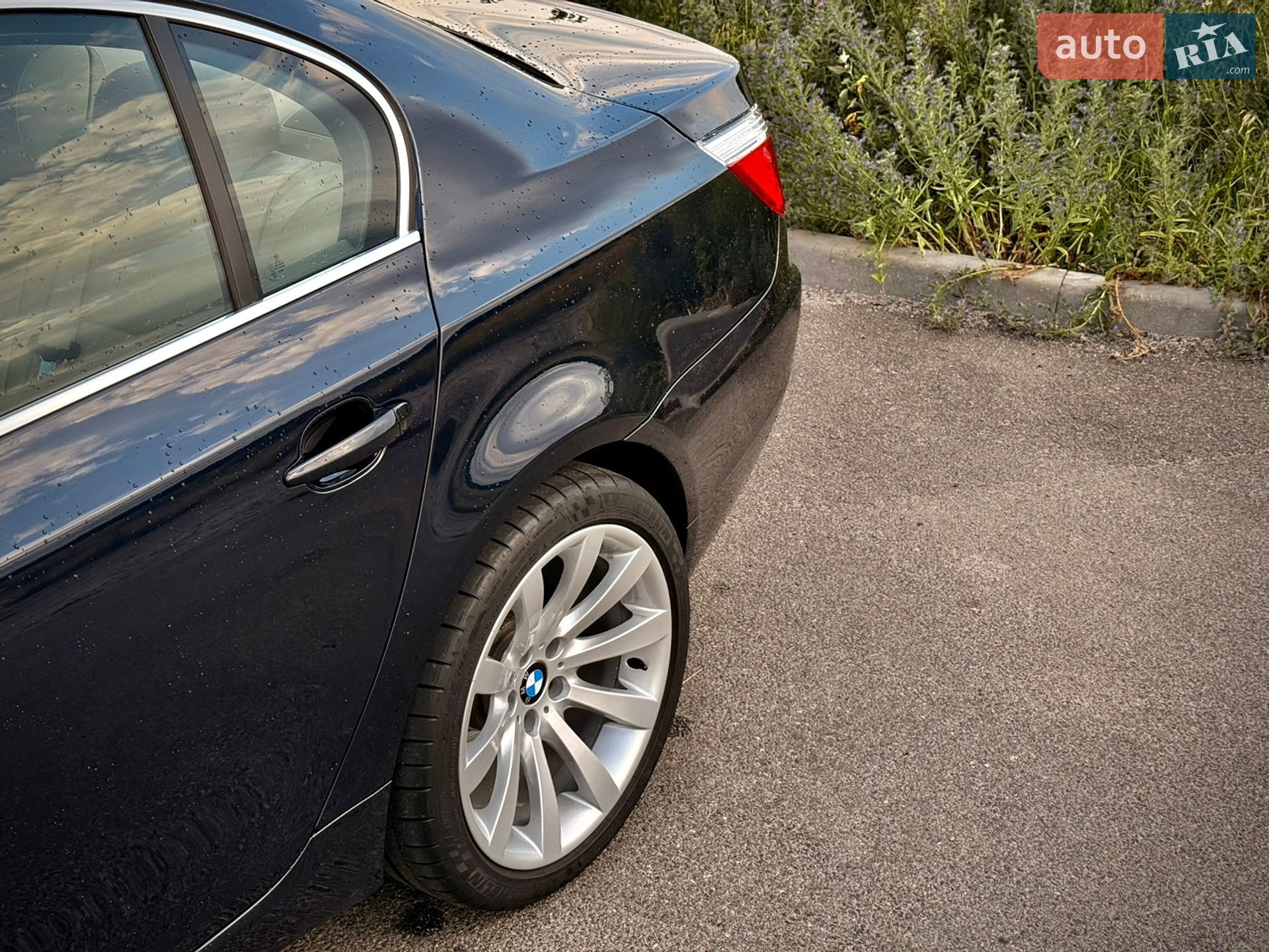 BMW 5 Series 2009 VIN WBANV9C50AC139495 фото оголошення 10 з 36
