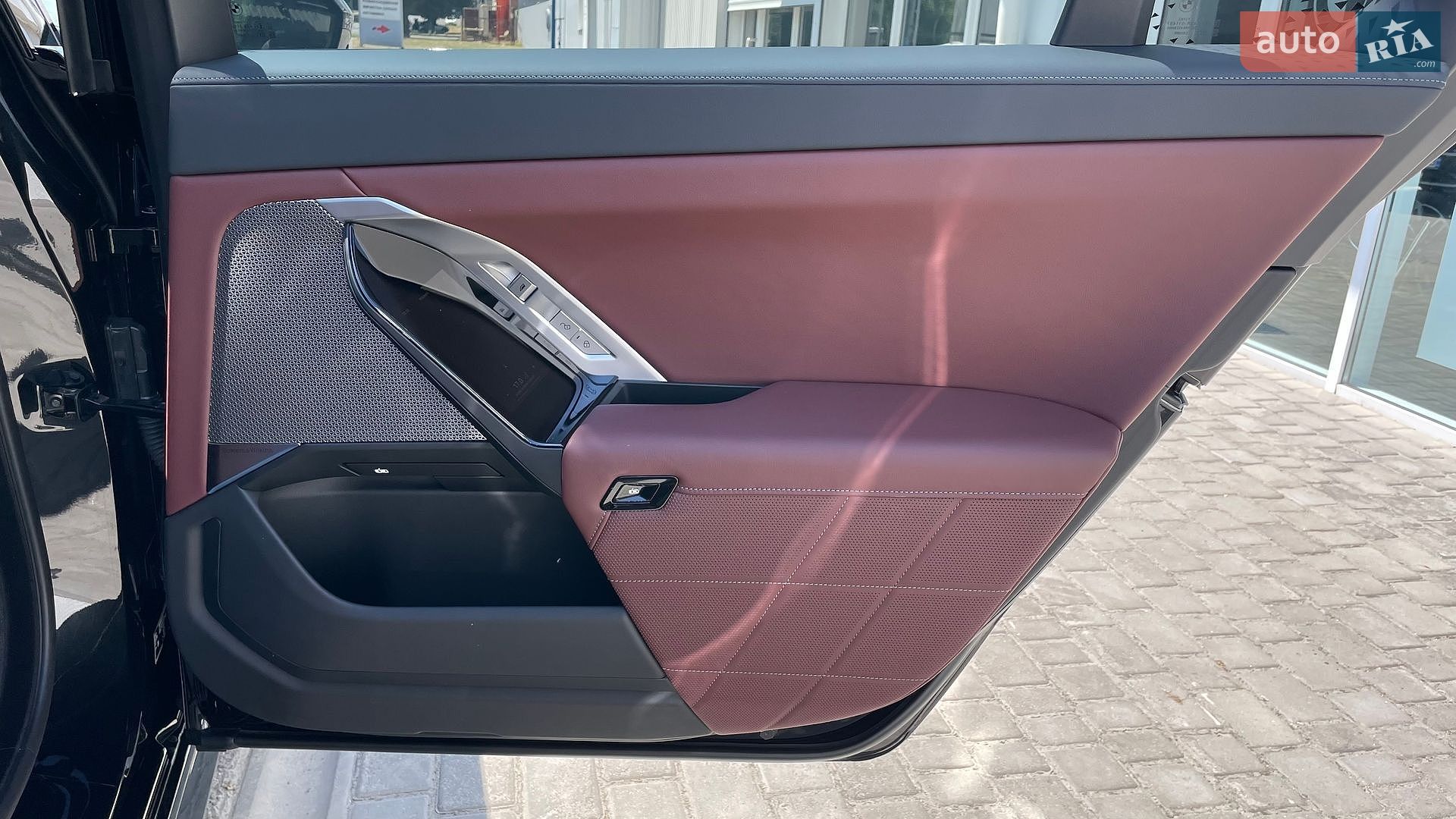 BMW 7 Series 2025 VIN WBA21EJ0X0CV76496 фото оголошення 15 з 35