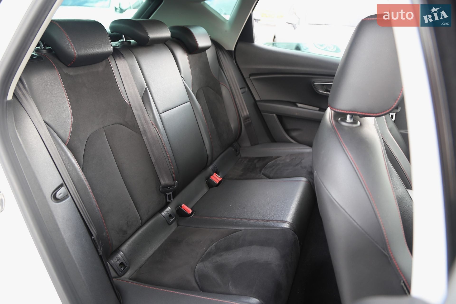 SEAT Leon 2015 VIN VSSZZZ5FZFR102326 фото оголошення 11 з 25