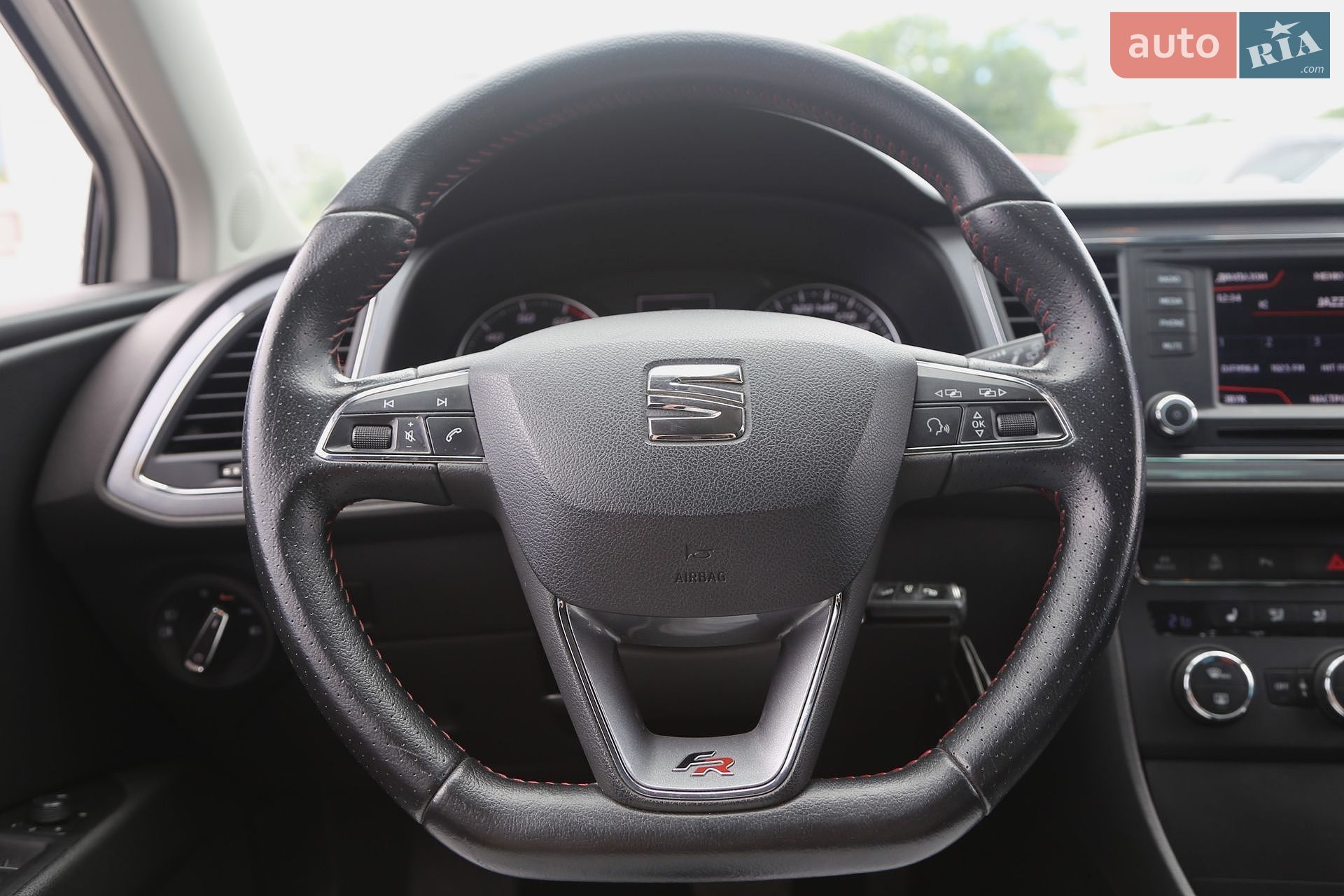 SEAT Leon 2015 VIN VSSZZZ5FZFR102326 фото оголошення 16 з 25