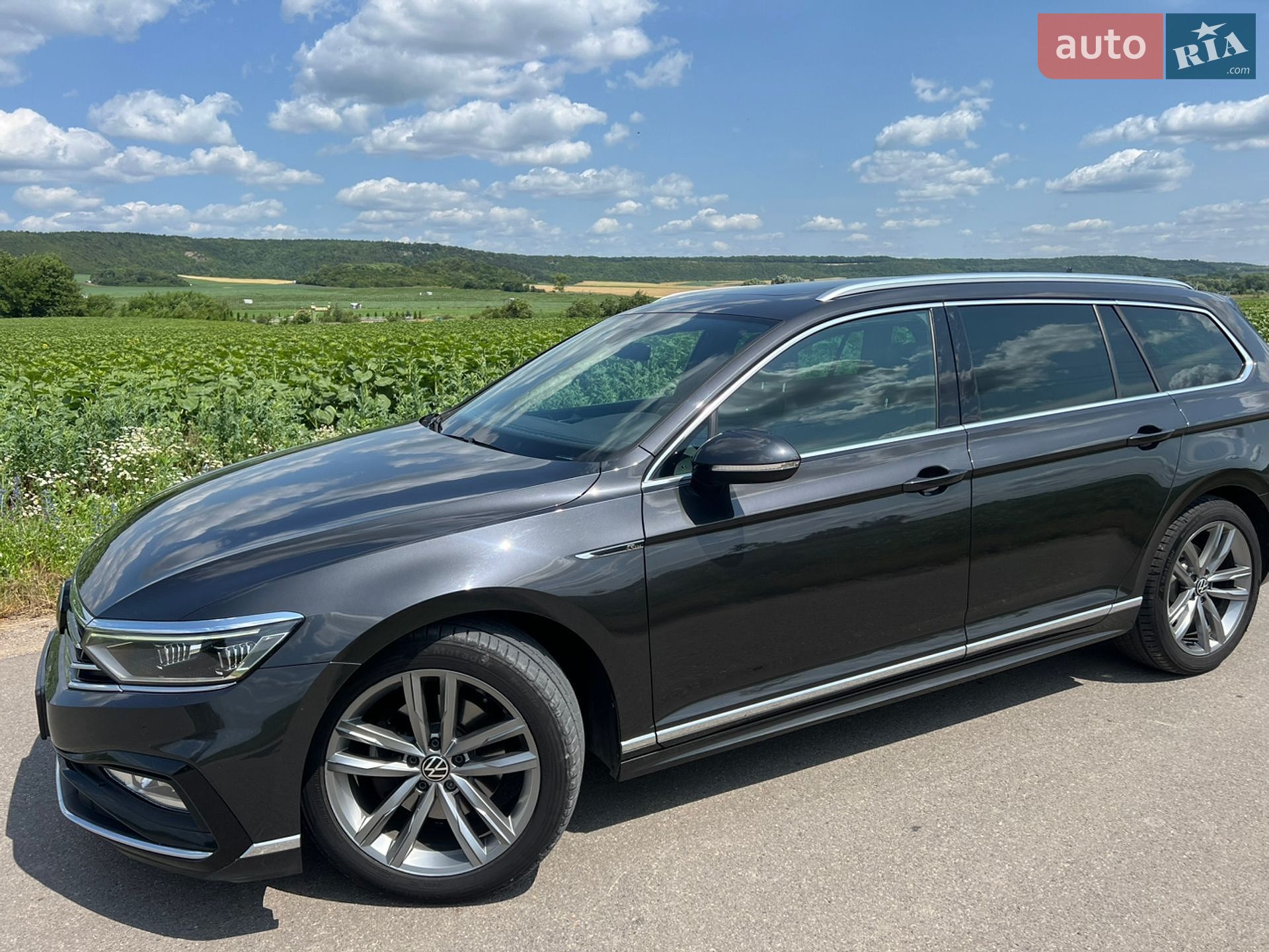 Volkswagen Passat 2021 VIN WVWZZZ3CZME096823 фото оголошення 2 з 51