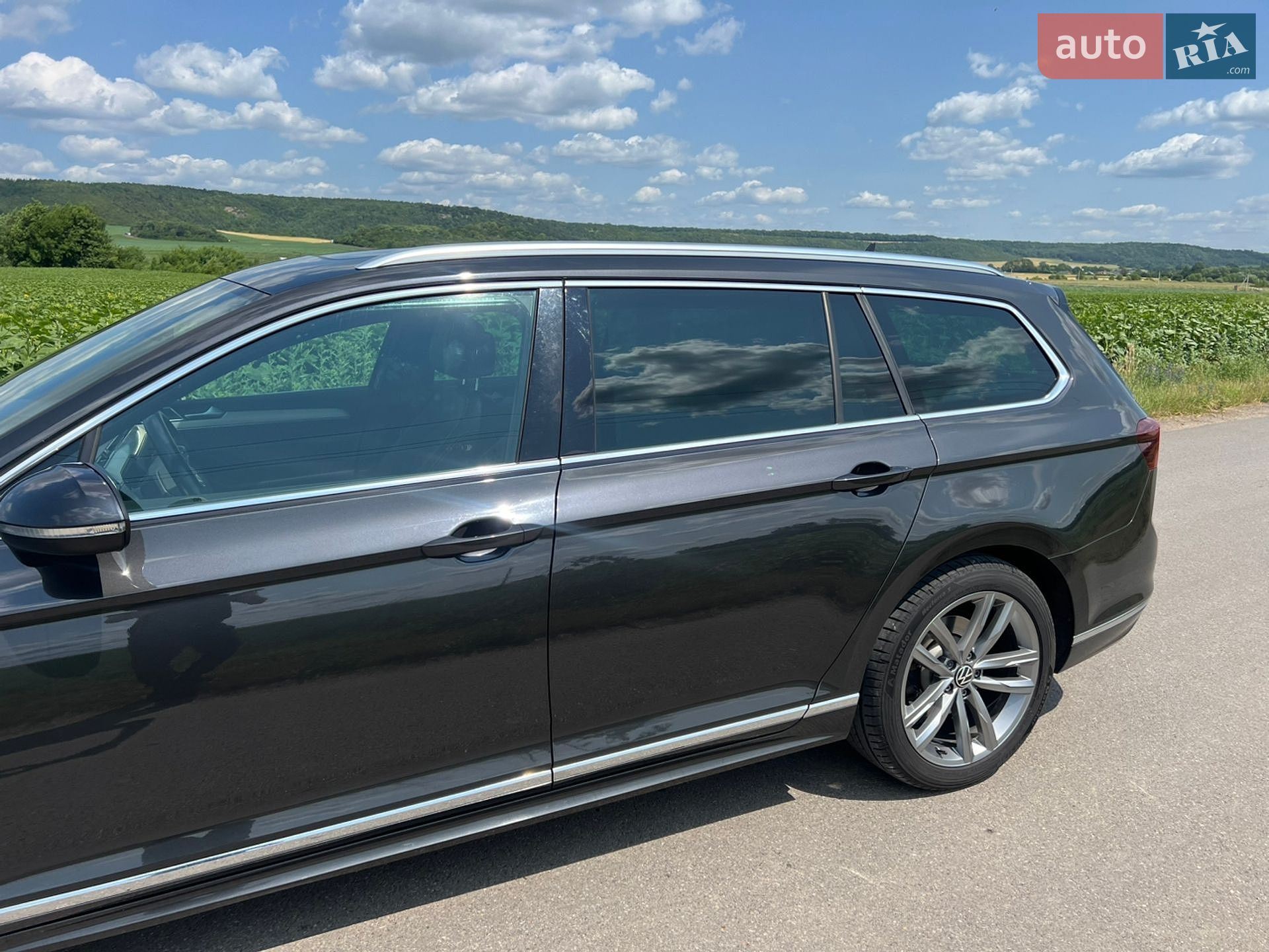 Volkswagen Passat 2021 VIN WVWZZZ3CZME096823 фото оголошення 3 з 51