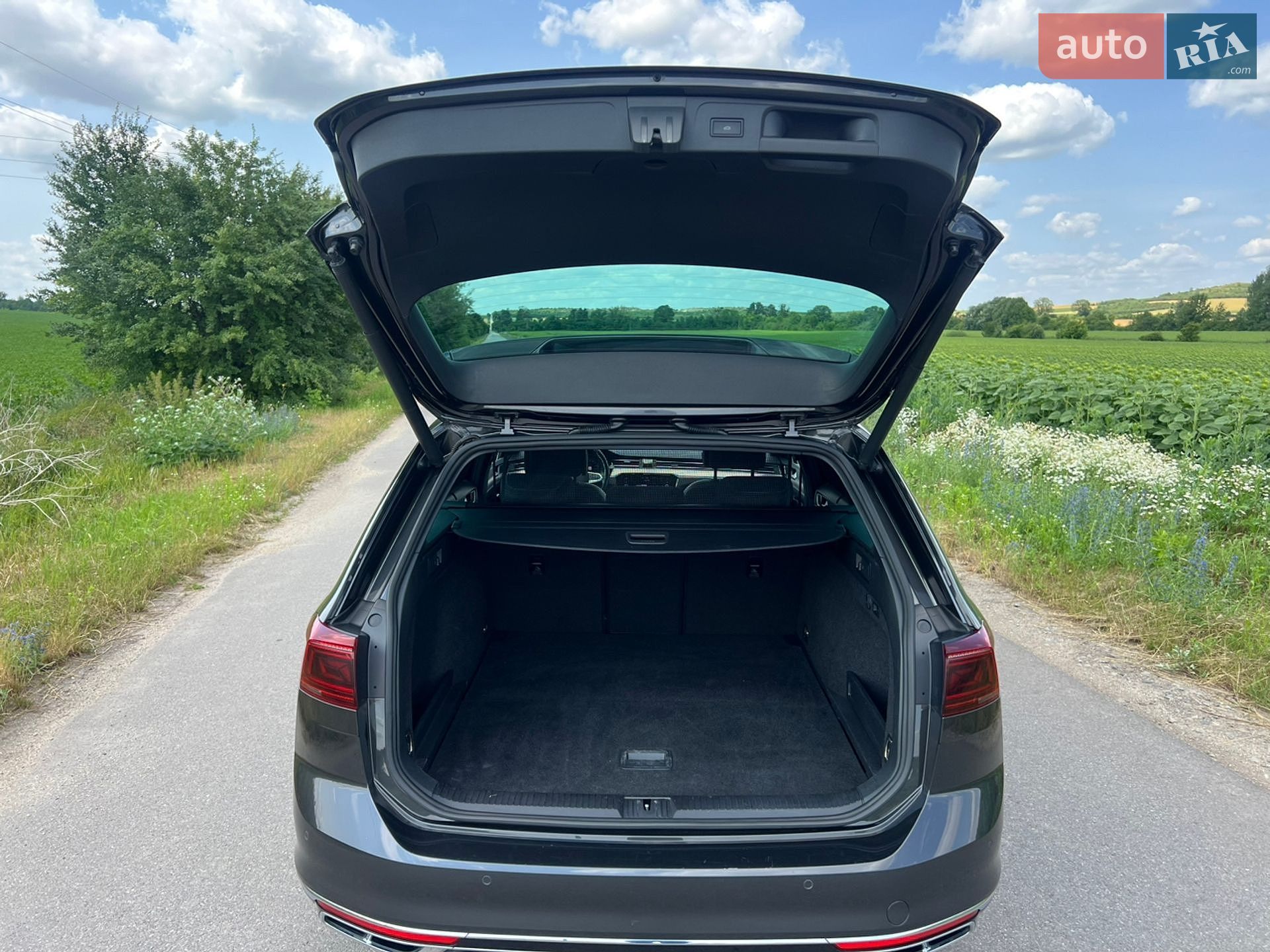 Volkswagen Passat 2021 VIN WVWZZZ3CZME096823 фото оголошення 30 з 51