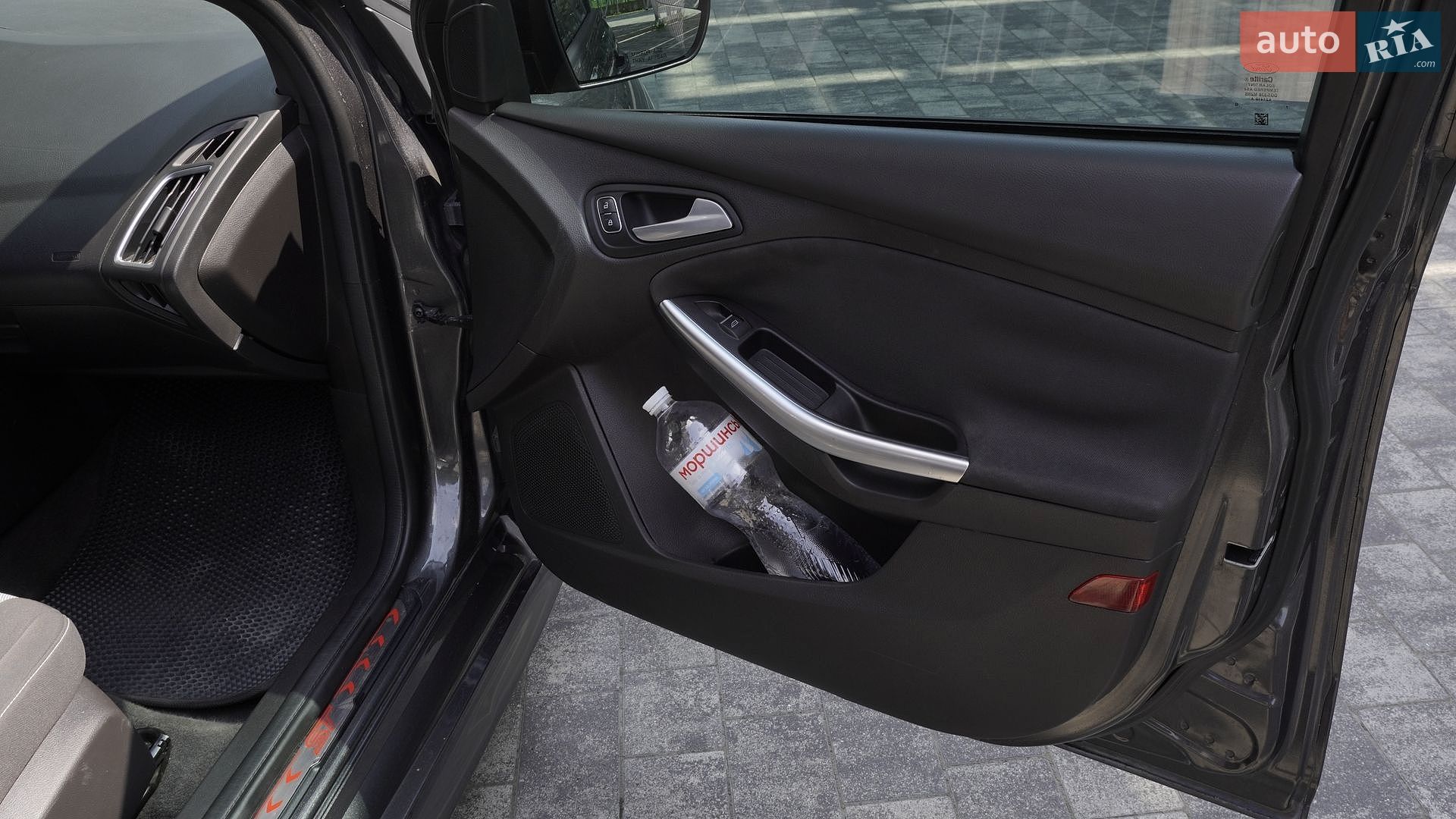 Ford Focus 2017 VIN 1FADP3L9XHL322847 фото оголошення 39 з 84