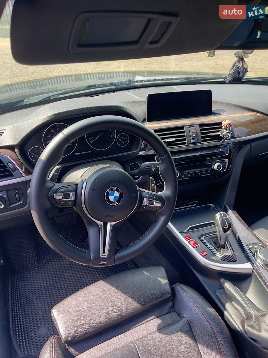 BMW 3 Series 2015 VIN WBA8E9C54GK643575 фото оголошення 6 з 10