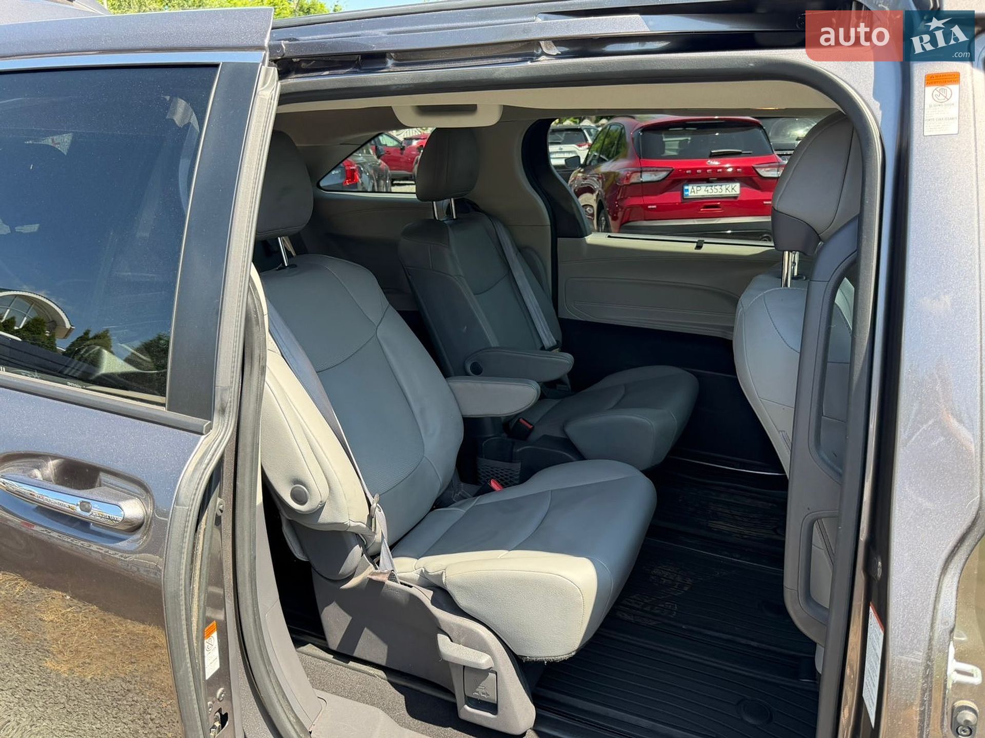 Toyota Sienna 2021 VIN 5TDYSKFC6MS012649 фото оголошення 9 з 23