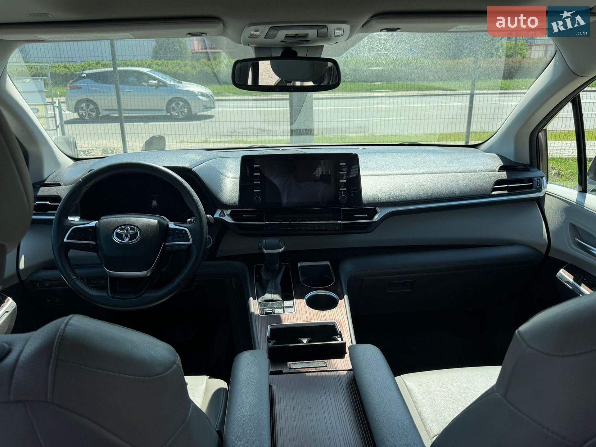 Toyota Sienna 2021 VIN 5TDYSKFC6MS012649 фото оголошення 14 з 23