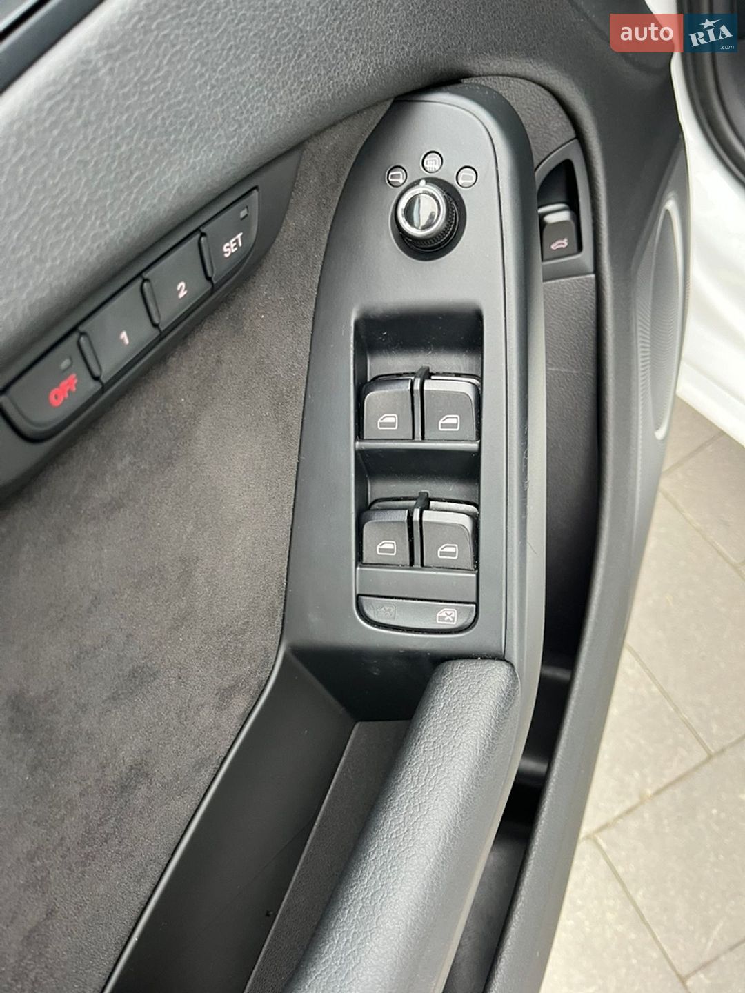 Audi A4 2011 VIN WAUKFAFLXCN012532 фото оголошення 7 з 11