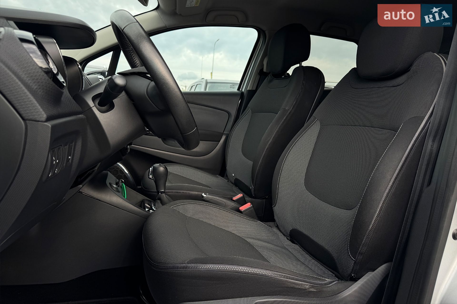 Renault Captur 2014 VIN VF12R401E50496516 фото оголошення 7 з 19