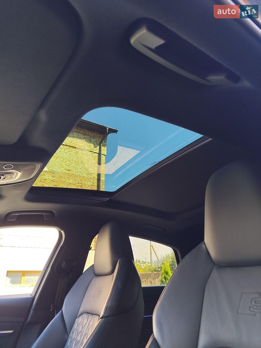 Audi e-tron 2021 VIN WAUZZZGE0MB042677 фото оголошення 51 з 53