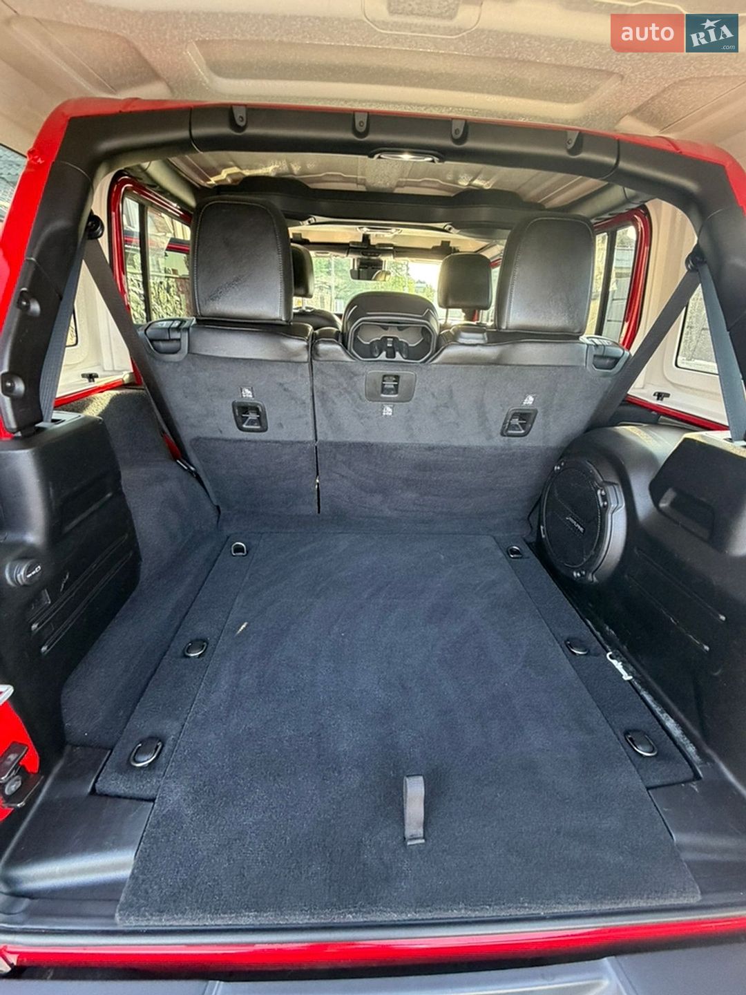 Jeep Wrangler 2020 VIN 1C4HJXFG5LW187525 фото оголошення 24 з 31